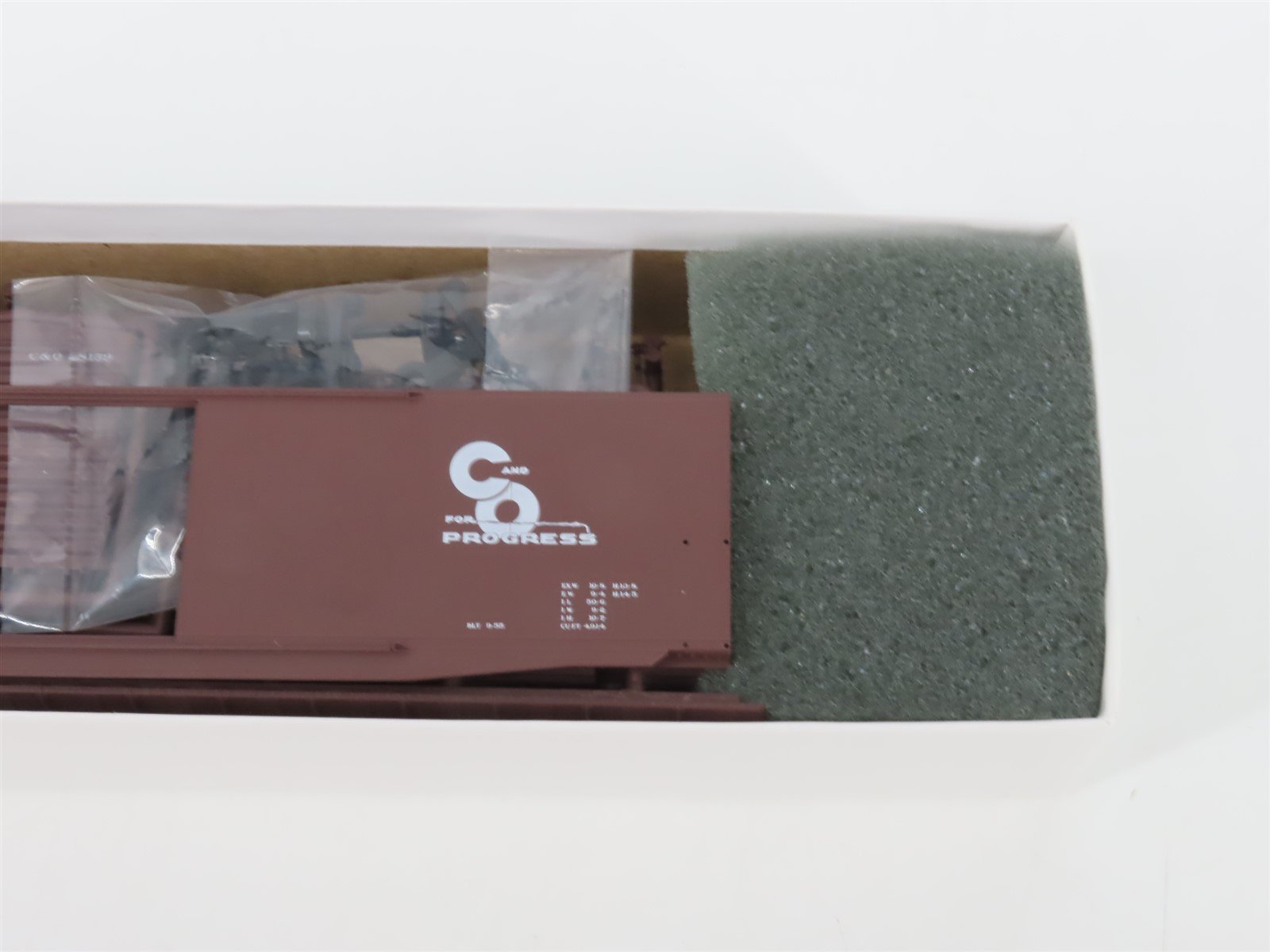 HO Scale InterMountain Kit 40606-06 C&O Chesapeake & Ohio 50' Box Car #28159