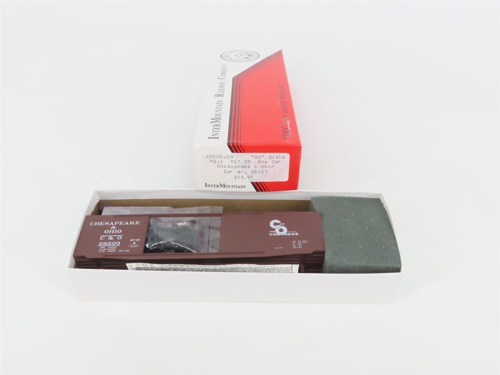 HO Scale InterMountain Kit 40606-09 C&O Chesapeake & Ohio 50' Box Car #28203