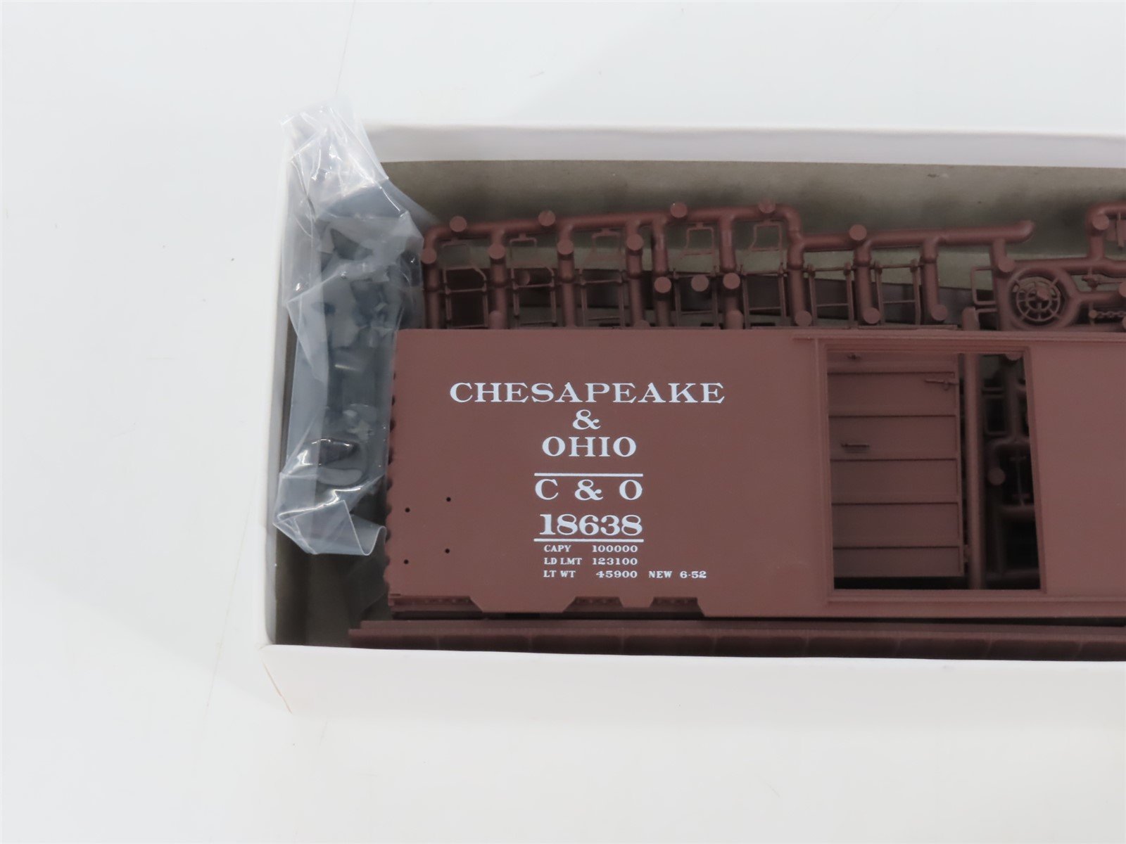 HO InterMountain Kit 40455-03 C&O Chesapeake & Ohio Single Door Box Car #18638