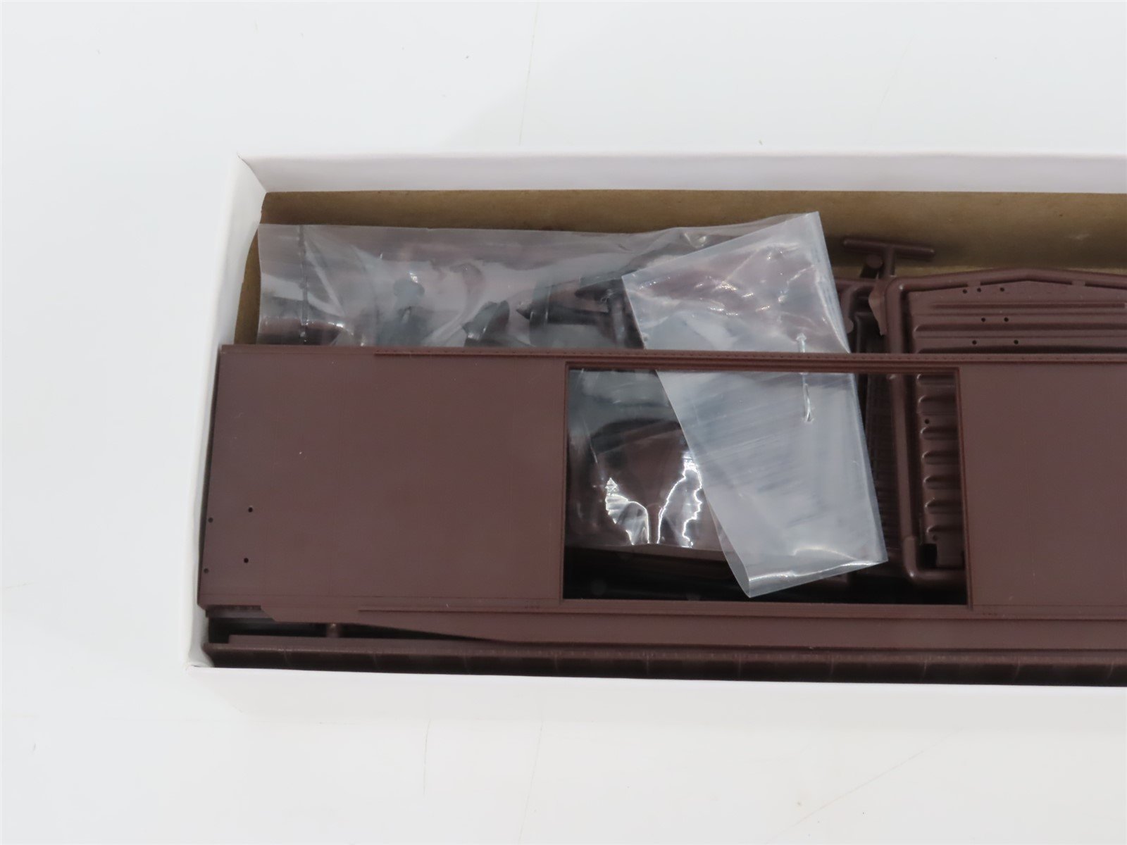 HO Scale InterMountain Kit 40698 Undecorated Double Door 50' Box Car