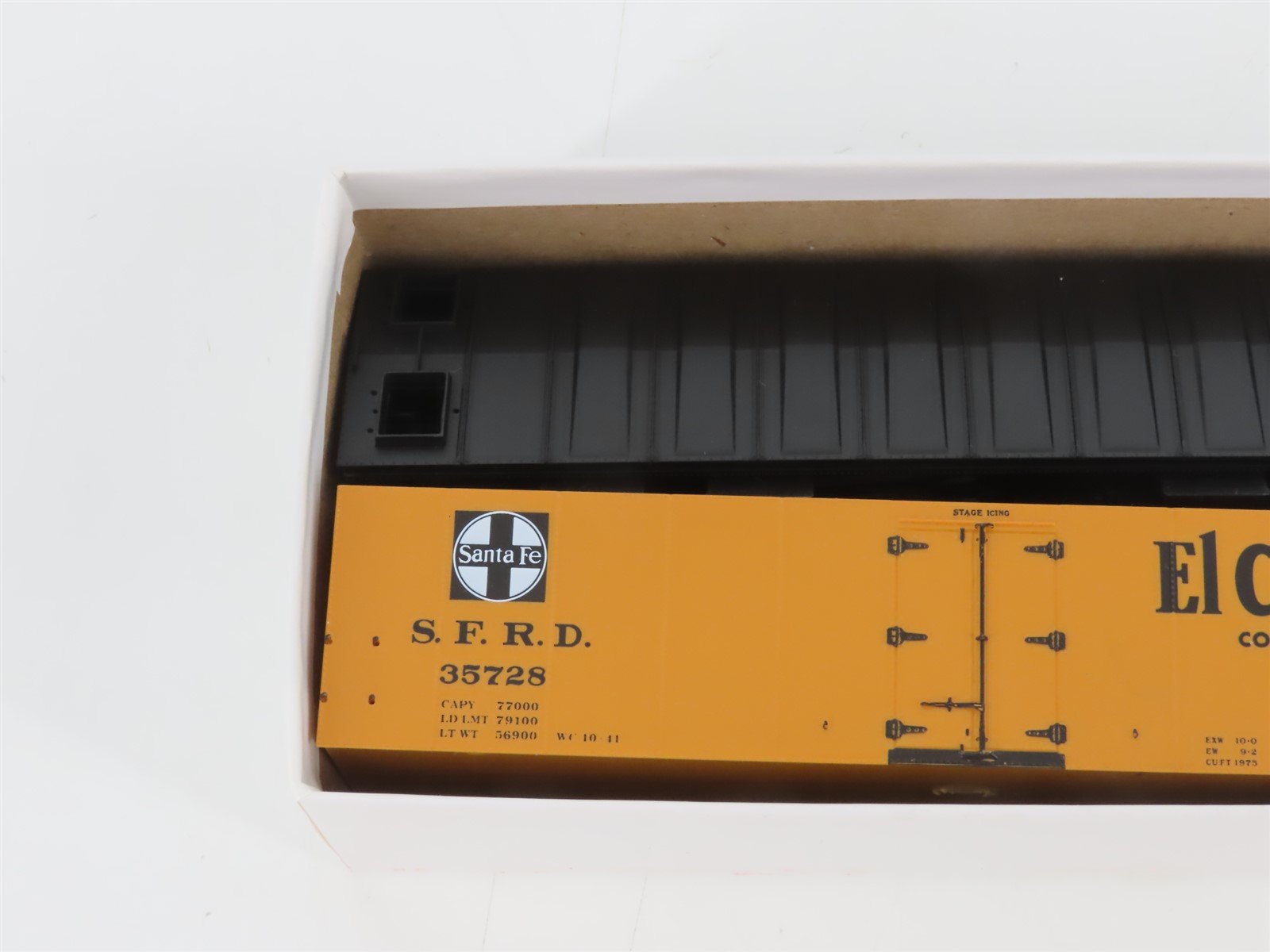HO Scale InterMountain Kit SFRD Santa Fe El Capitan Railroad Reefer #35728