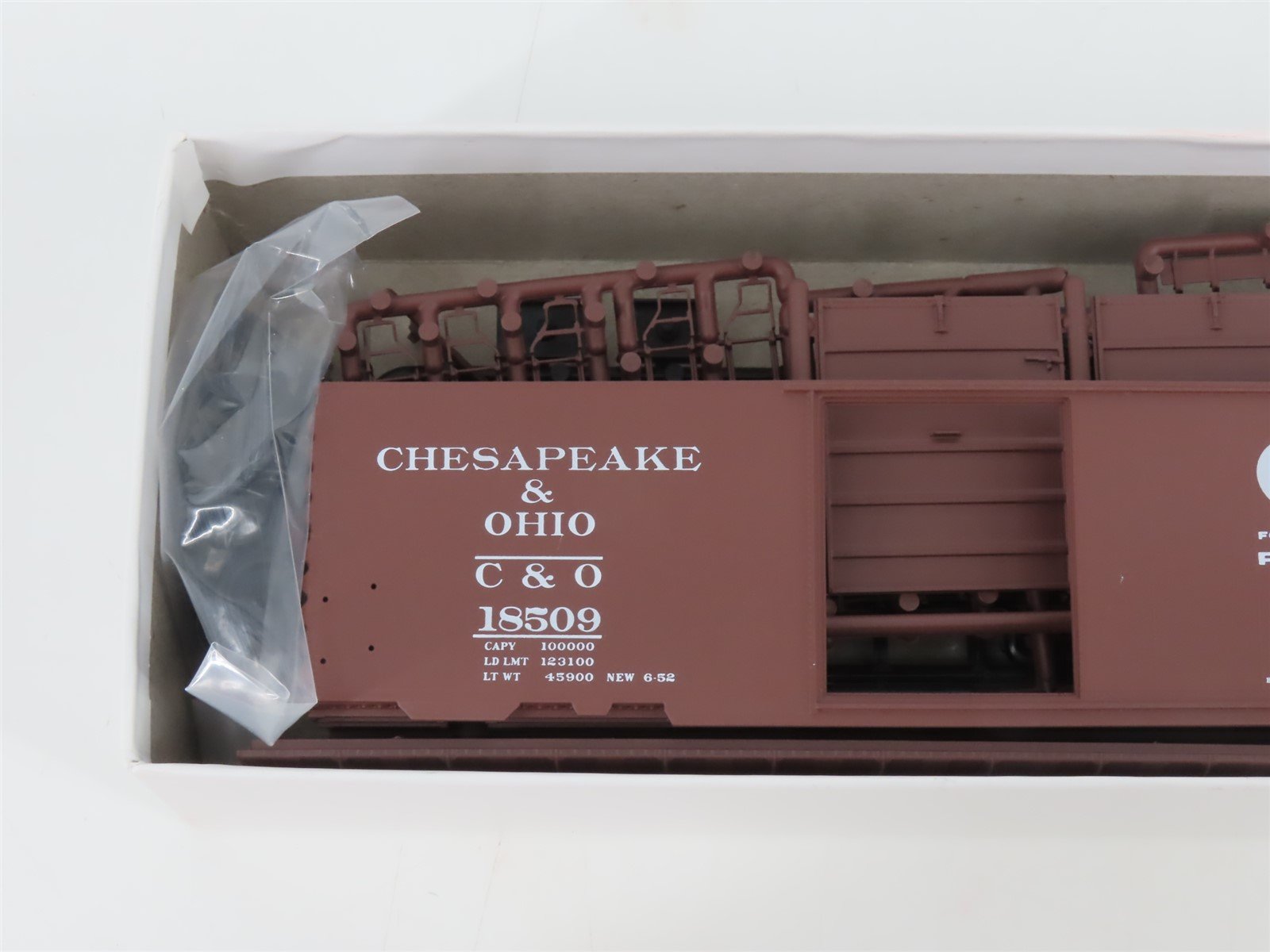HO InterMountain Kit 40455-01 C&O Chesapeake & Ohio Single Door Box Car #18509