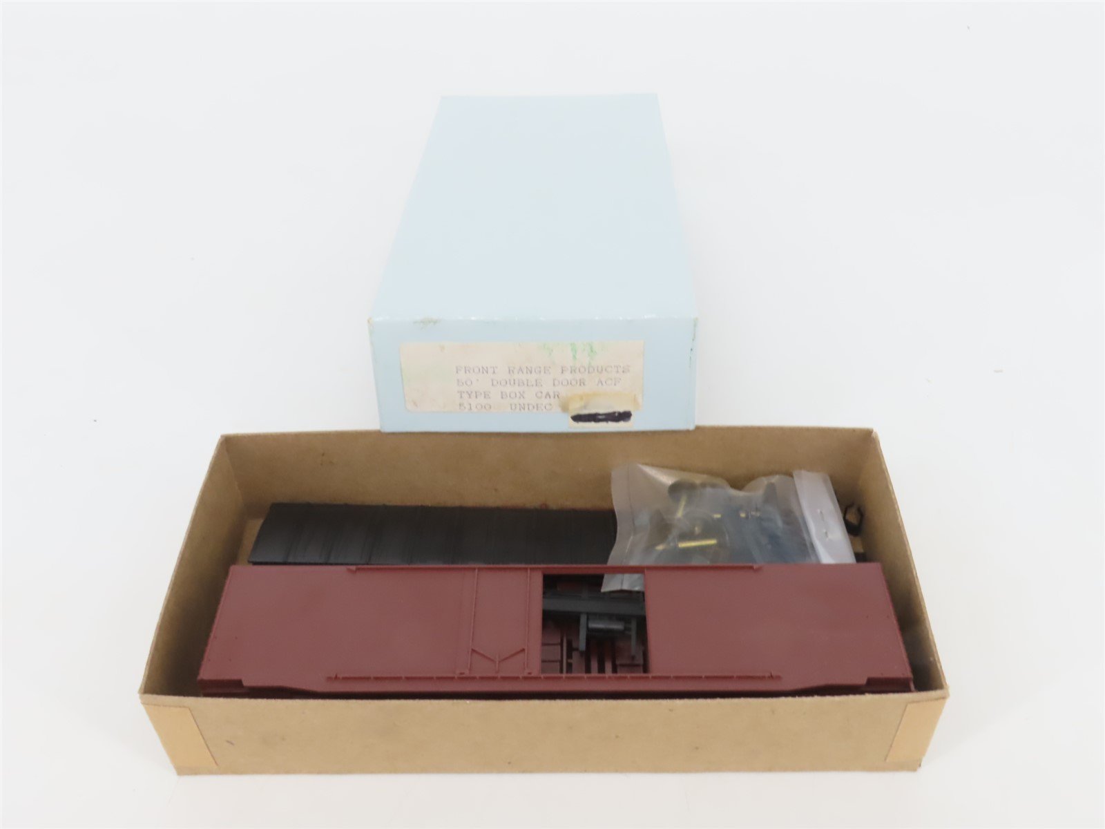 HO Scale Front Range Kit 5100 Undecorated Double Door 50' Box Car