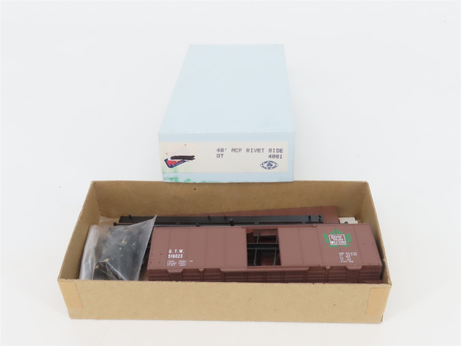 HO Scale Front Range Kit 4081 GTW Grand Trunk Western 40' Box Car #516023