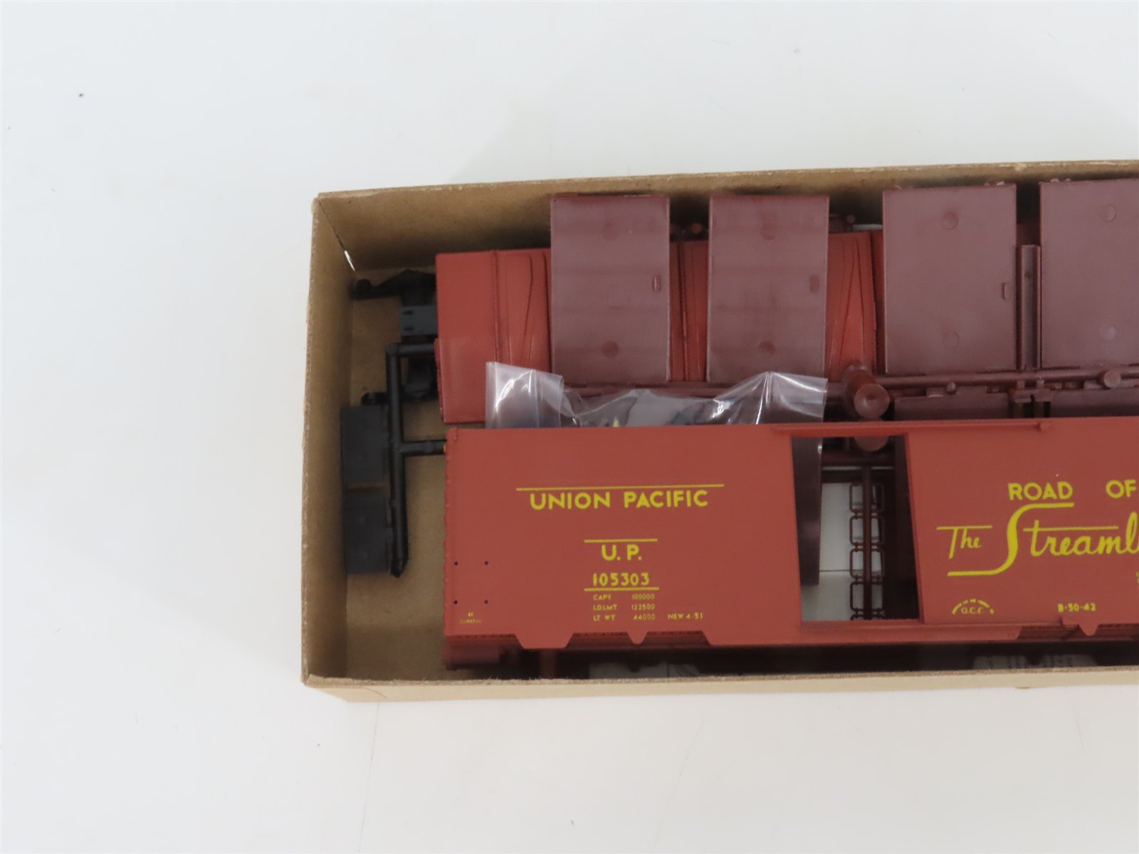 HO Scale Front Range Kit 4043 UP Union Pacific Streamliners 40' Box Car #105303