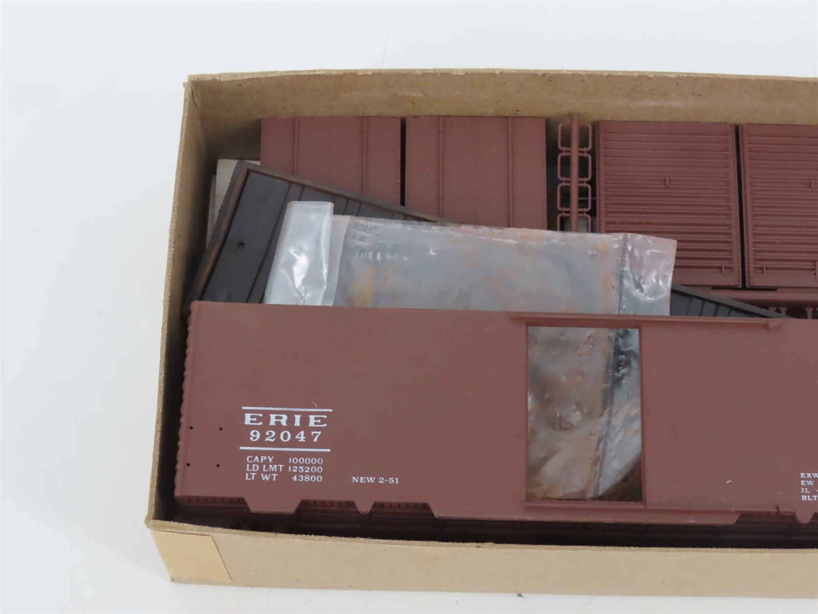 HO Scale Front Range Kit 4044 ERIE Railroad 40' Single Door Box Car #92047