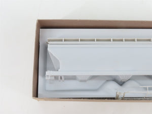 HO Scale Front Range Kit 4300 Undecorated 3-Bay Covered Grain Hopper