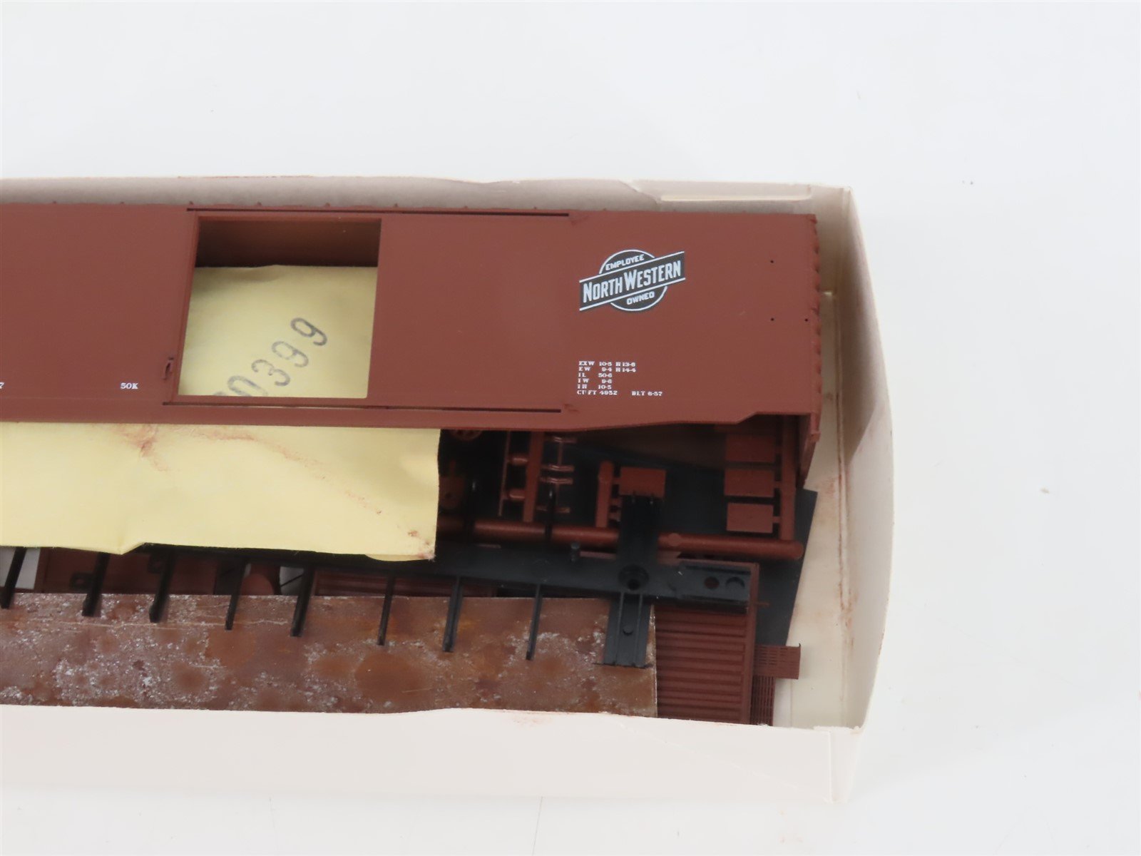 HO Bev-Bel Robin's Rails Kit #9930-1 CNW Chicago & Northwestern Box Car #91072