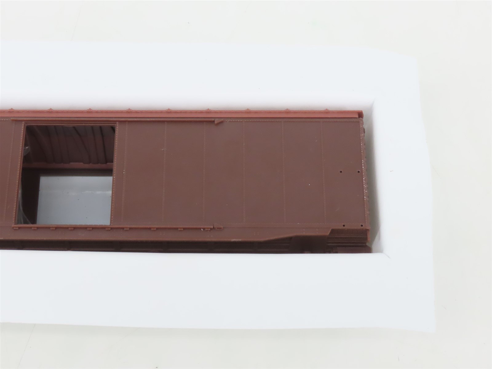 HO Scale Front Range Kit 5020 Undecorated 50' Single Door Box Car