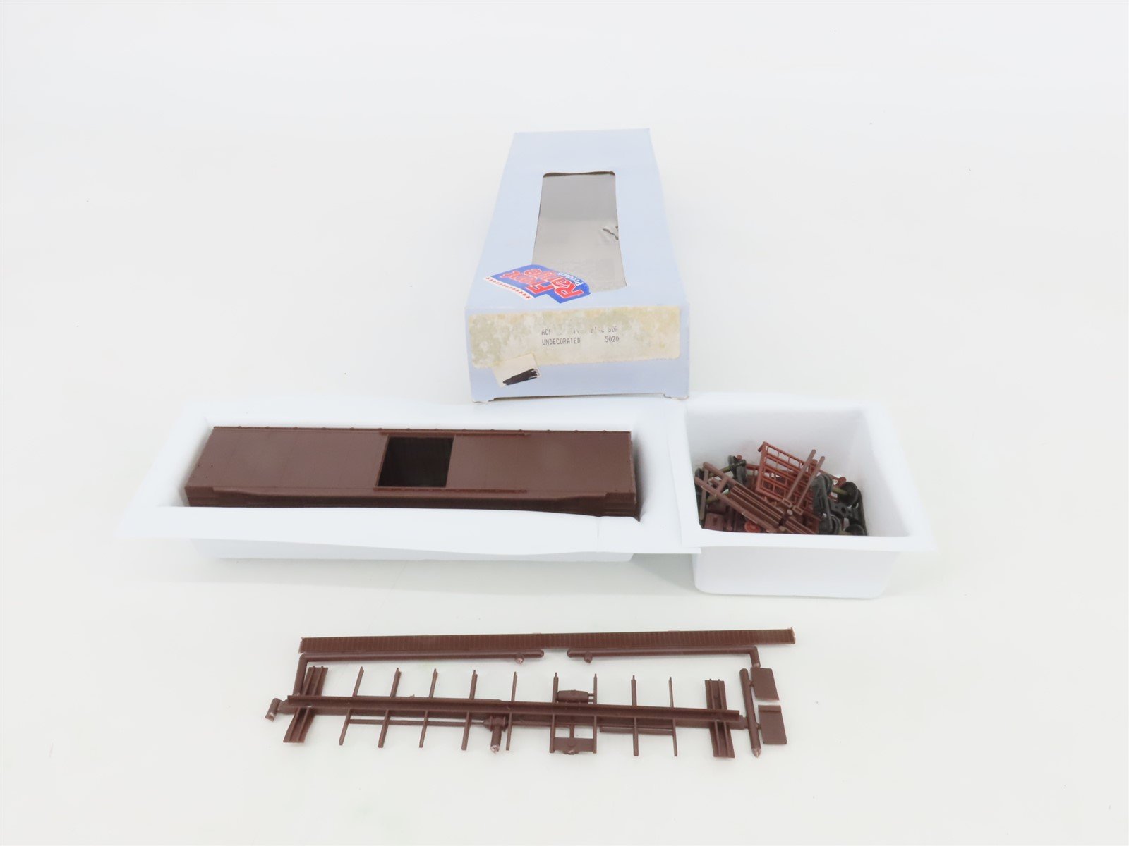 HO Scale Front Range Kit 5020 Undecorated Single Door Box Car
