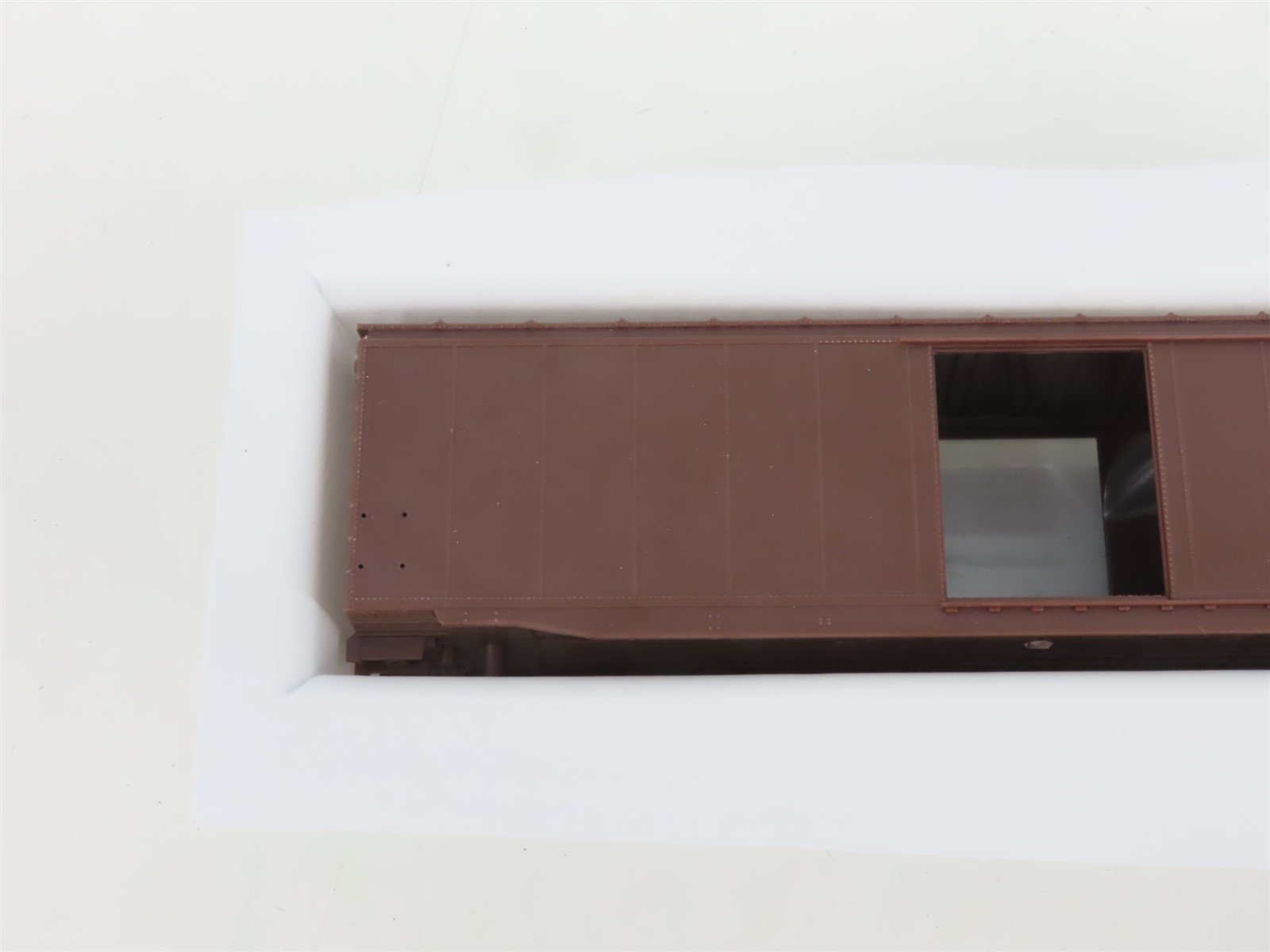HO Scale Front Range Kit 5020 Undecorated Single Door Box Car