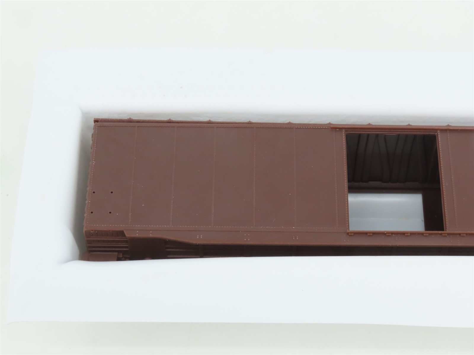 HO Scale Front Range Kit 5020 Undecorated 50' Single Door Box Car