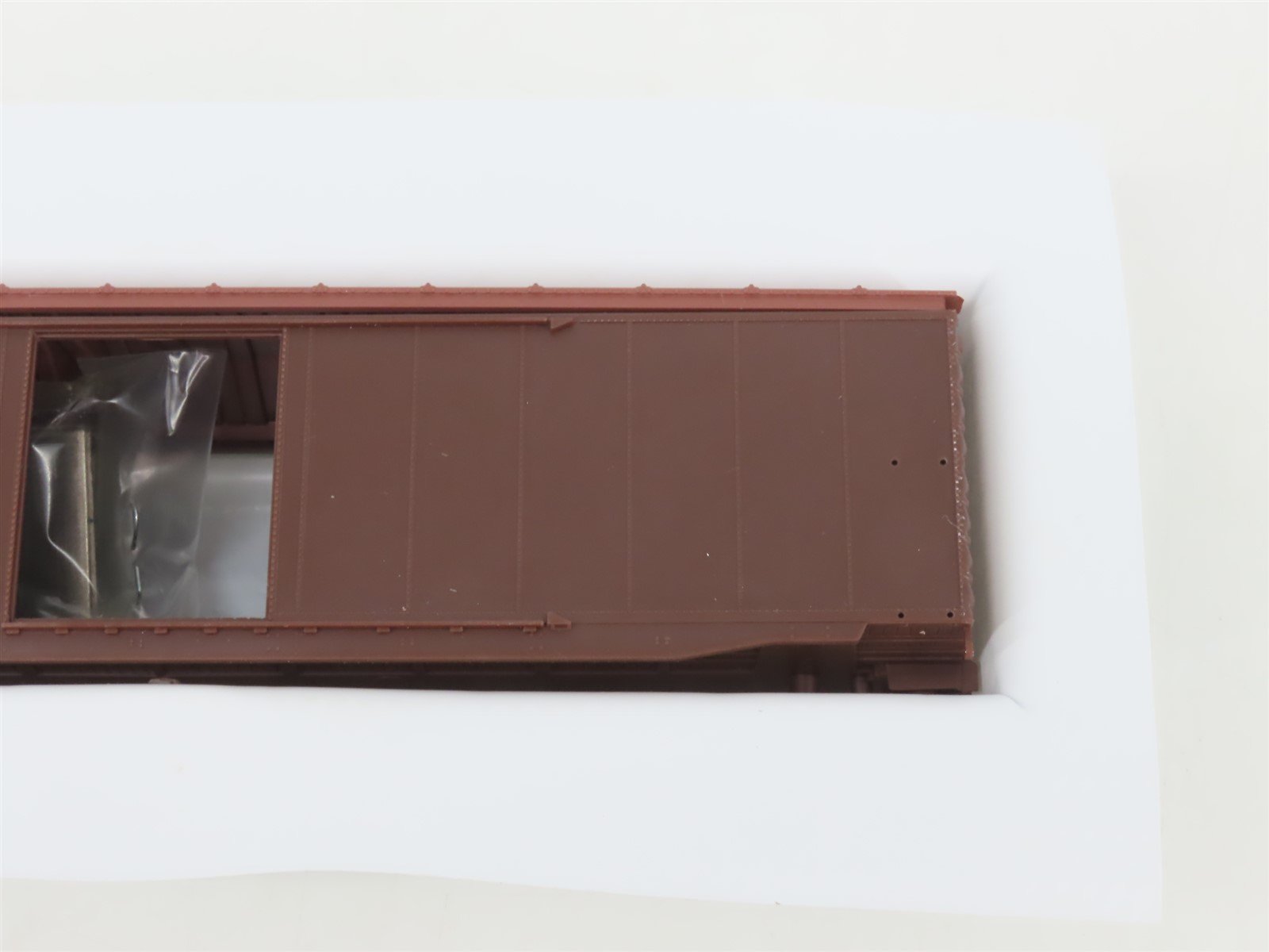 HO Scale Front Range Kit 5020 Undecorated 50' Single Door Box Car