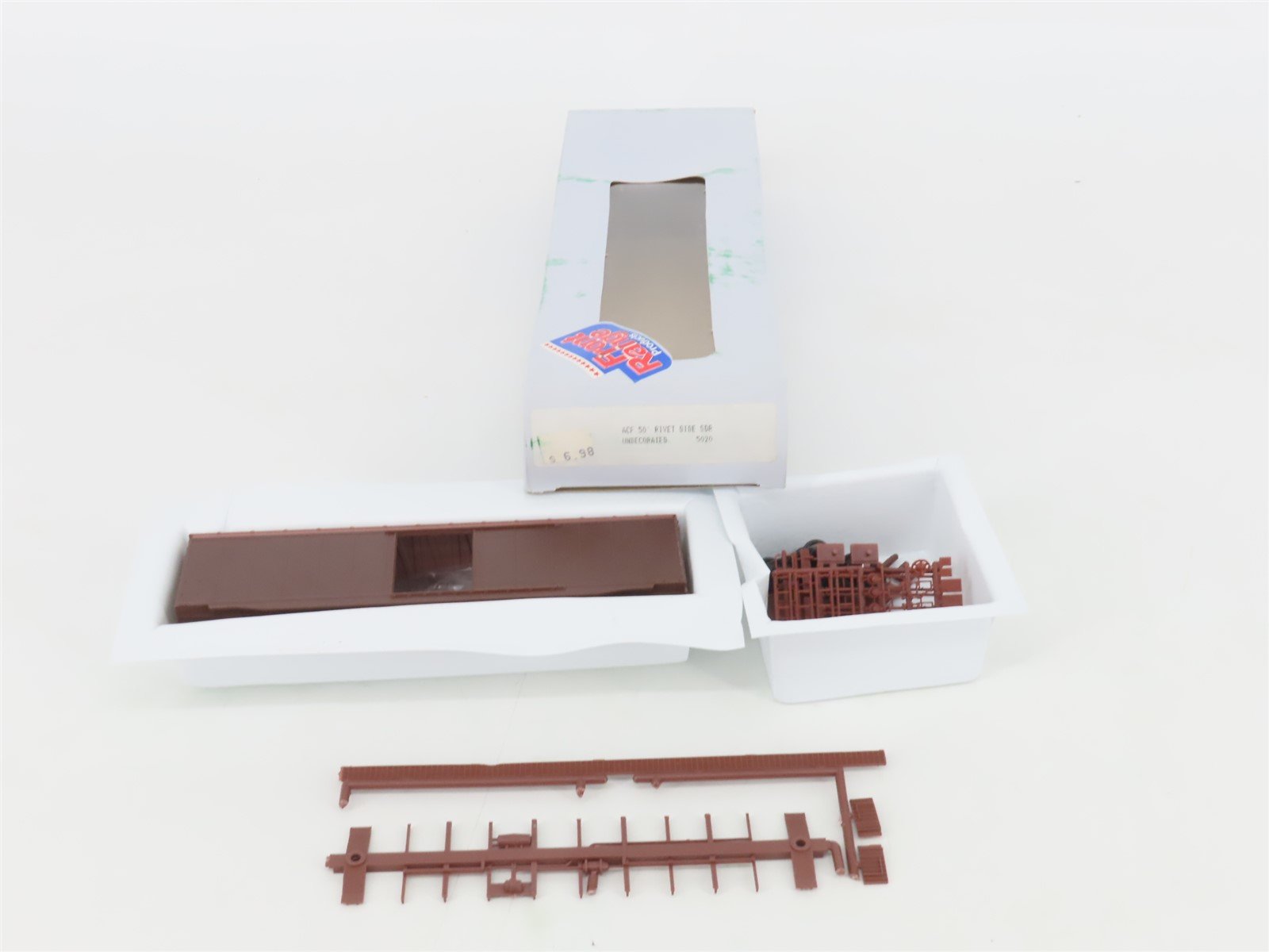 HO Scale Front Range Kit 5020 Undecorated 50' Single Door Box Car