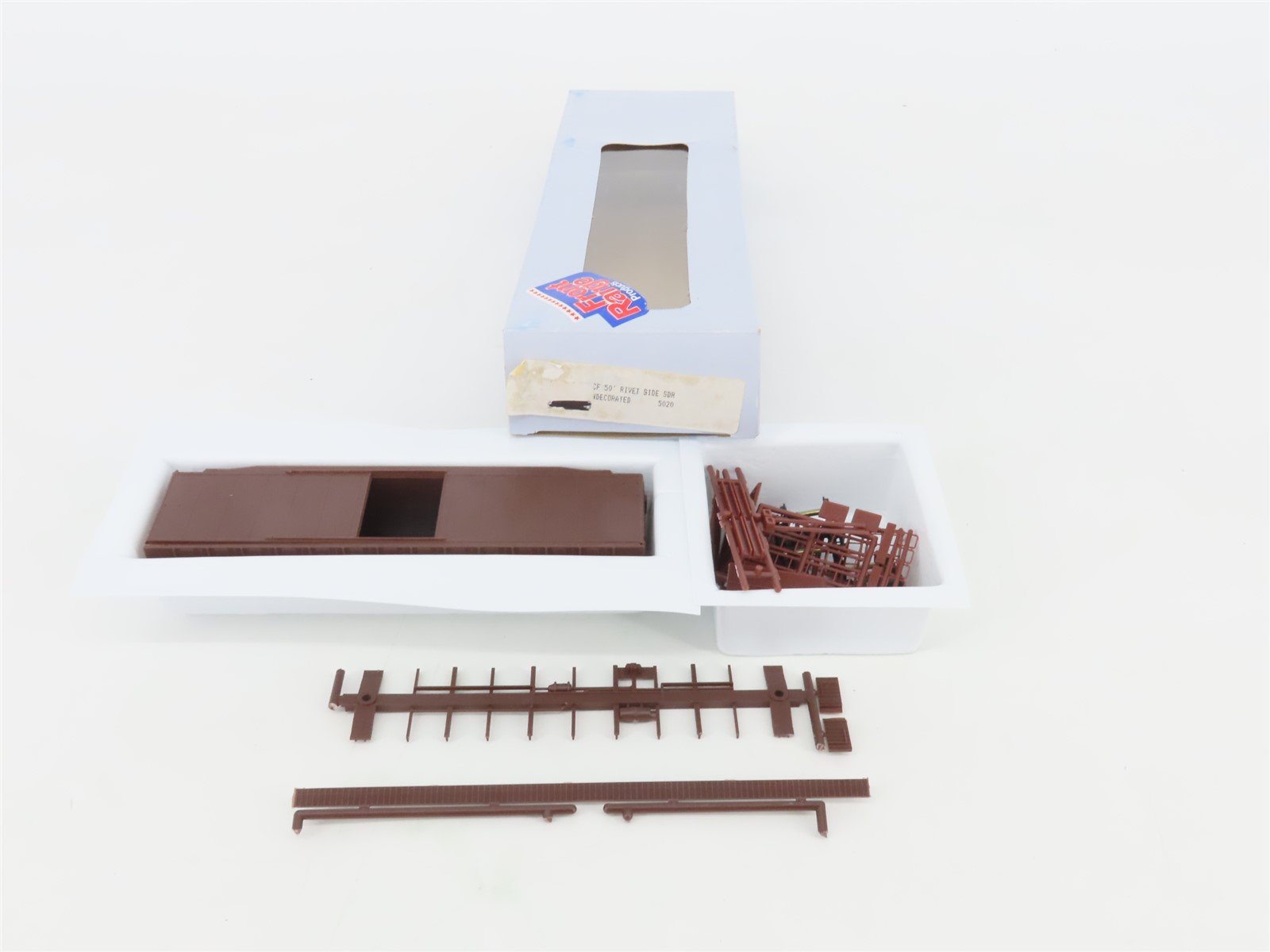 HO Scale Front Range Kit 5020 Undecorated 50' Single Door Box Car
