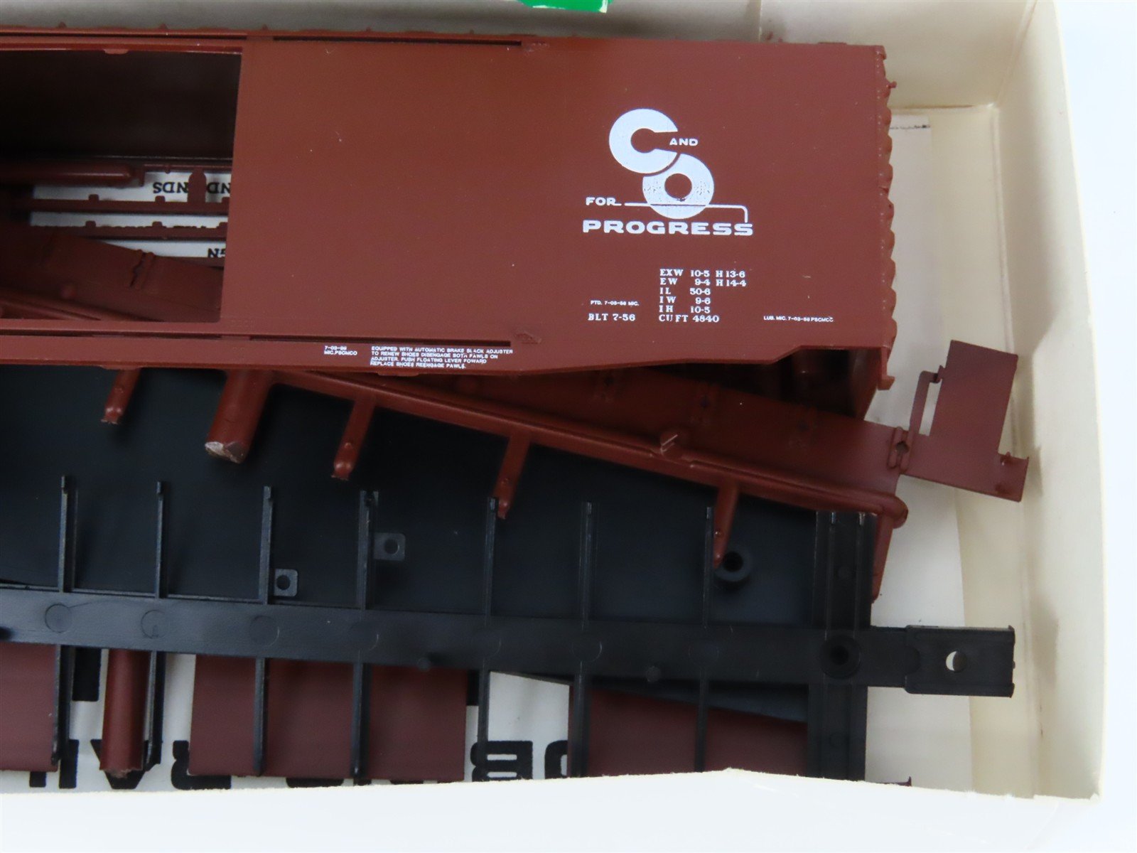 HO Bev-Bel Robin's Rails Kit C&O Chesapeake & Ohio Single Door Box Car #21306