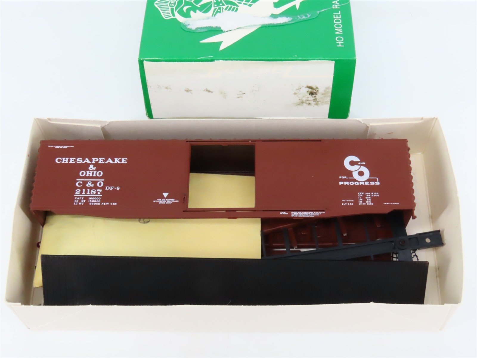 HO Bev-Bel Robin's Rails Kit C&O Chesapeake & Ohio Single Door Box Car #21187