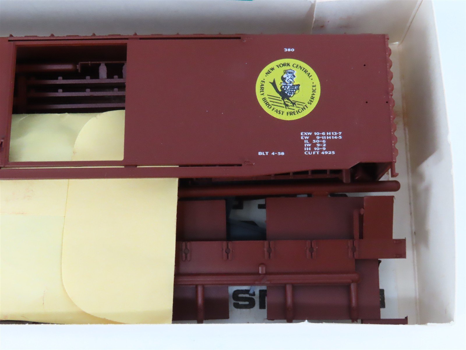 HO Bev-Bel Robin's Rails Kit #9957 NYC Early Bird 50' Single Door Box Car #52364