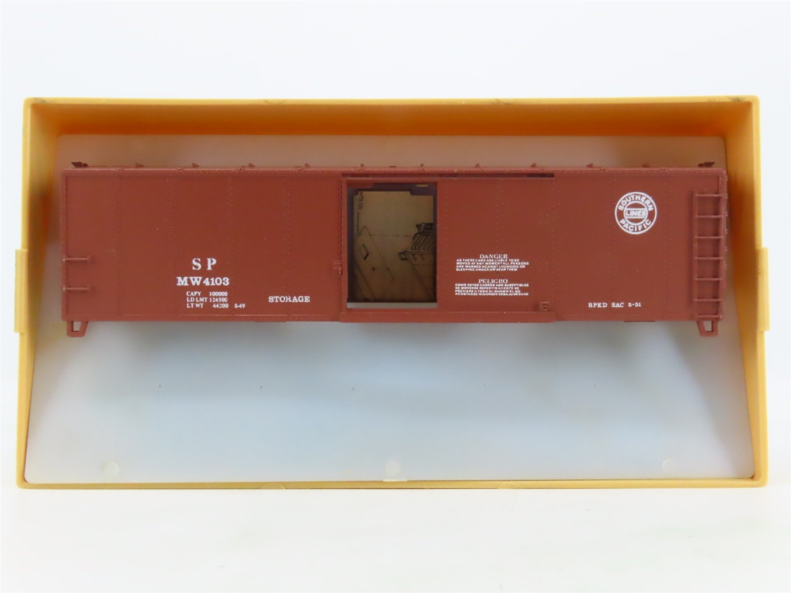 HO Scale Train Miniature Kit 5752 SP Southern Pacific MW Box Car #4103