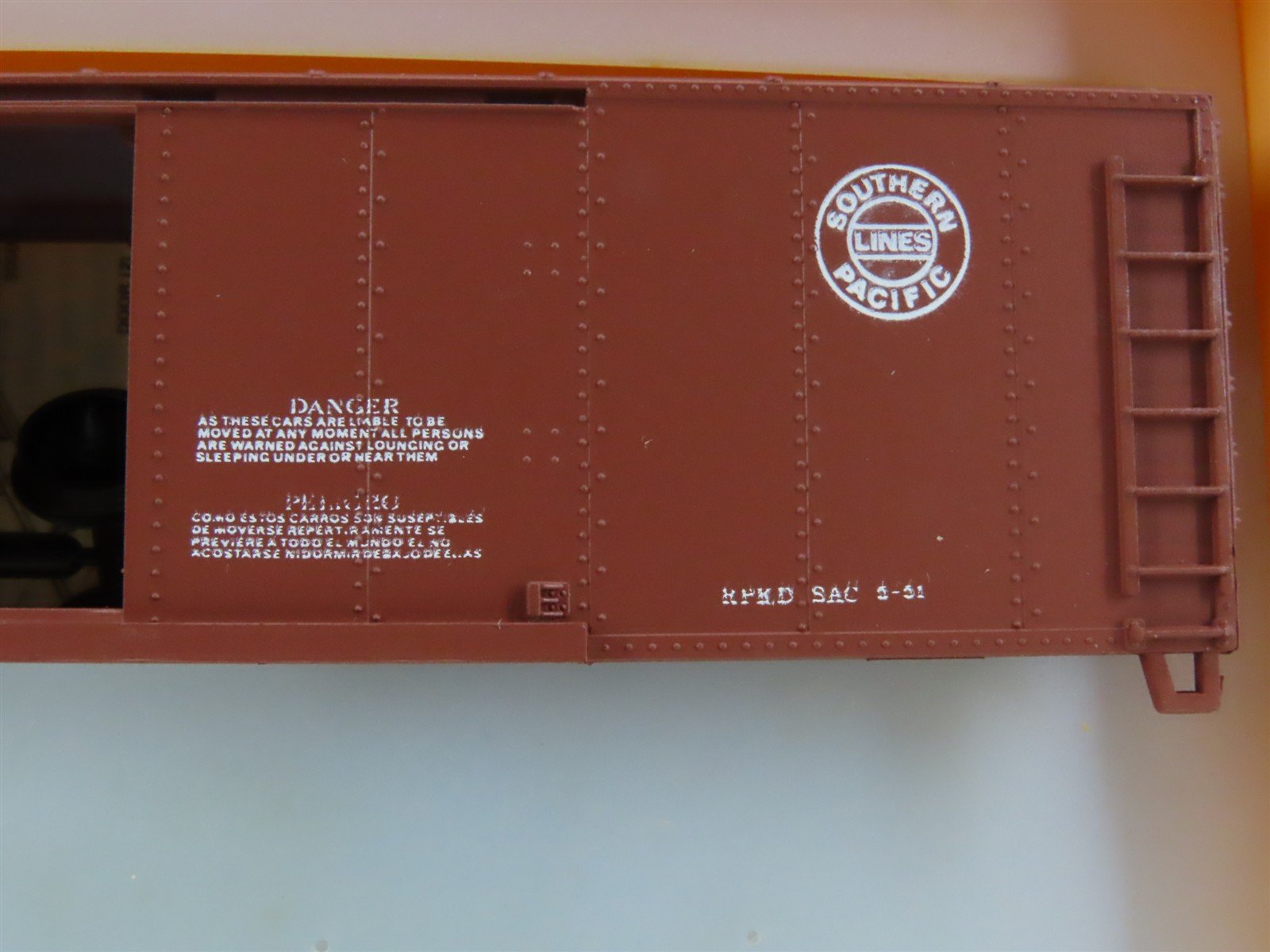 HO Scale Train Miniature Kit 5752 SP Southern Pacific MW Box Car #4103