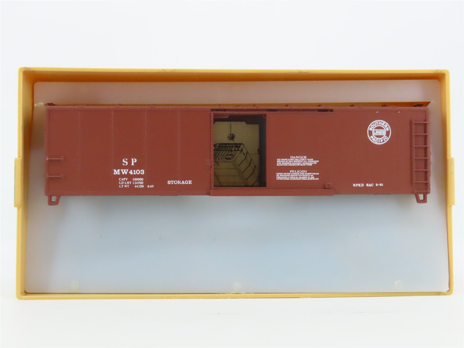 HO Scale Train Miniature Kit 5752 SP Southern Pacific MW Box Car #4103