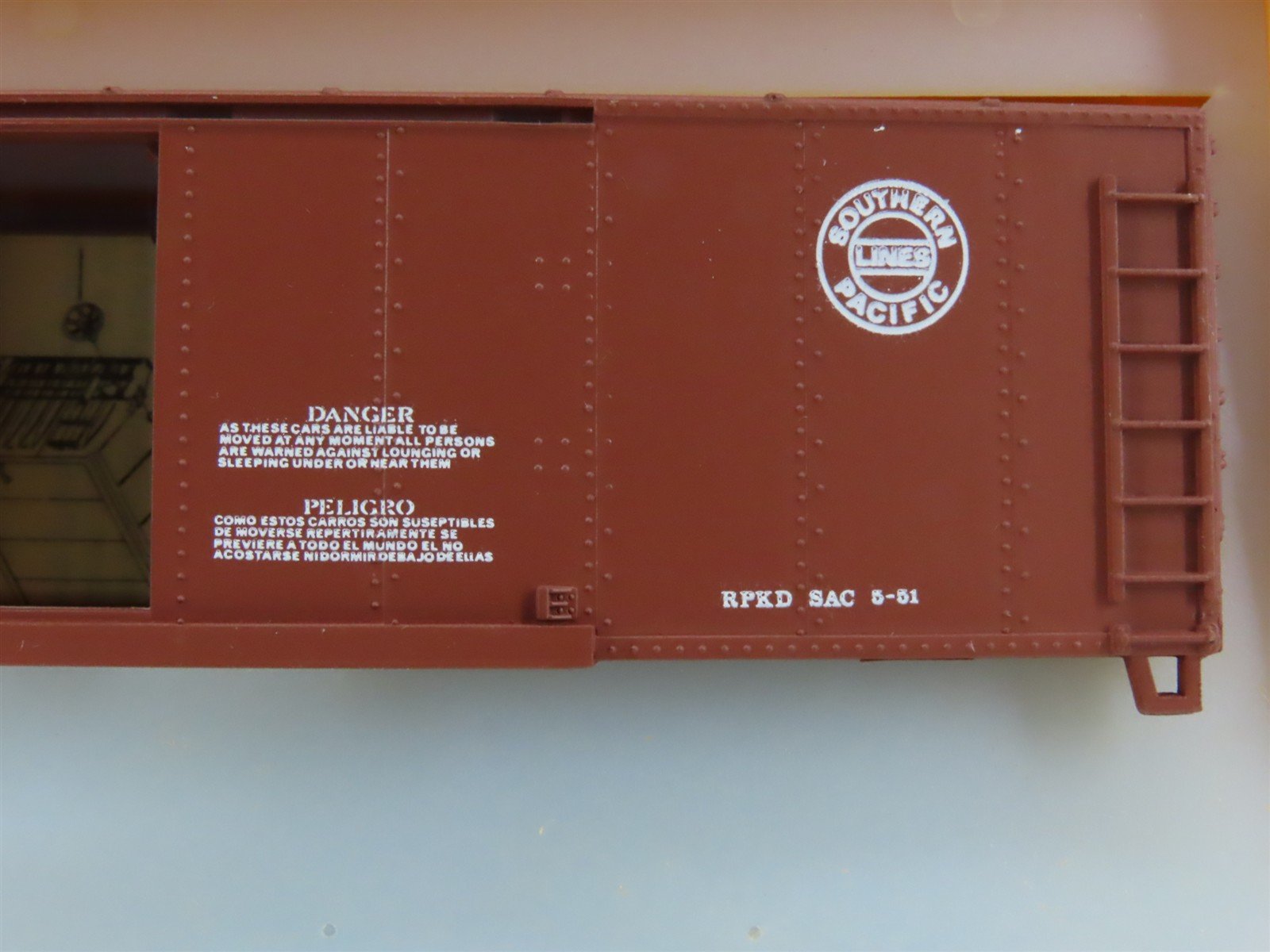 HO Scale Train Miniature Kit 5752 SP Southern Pacific MW Box Car #4103