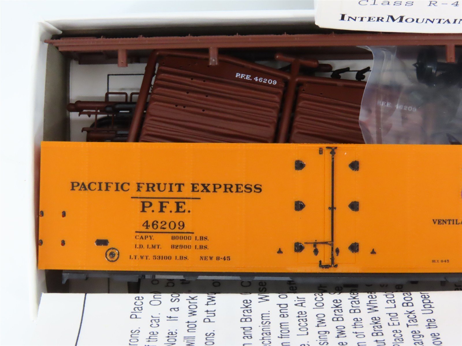 HO InterMountain Kit 40509-25 SP UP PFE Pacific Fruit Express Reefer #46209