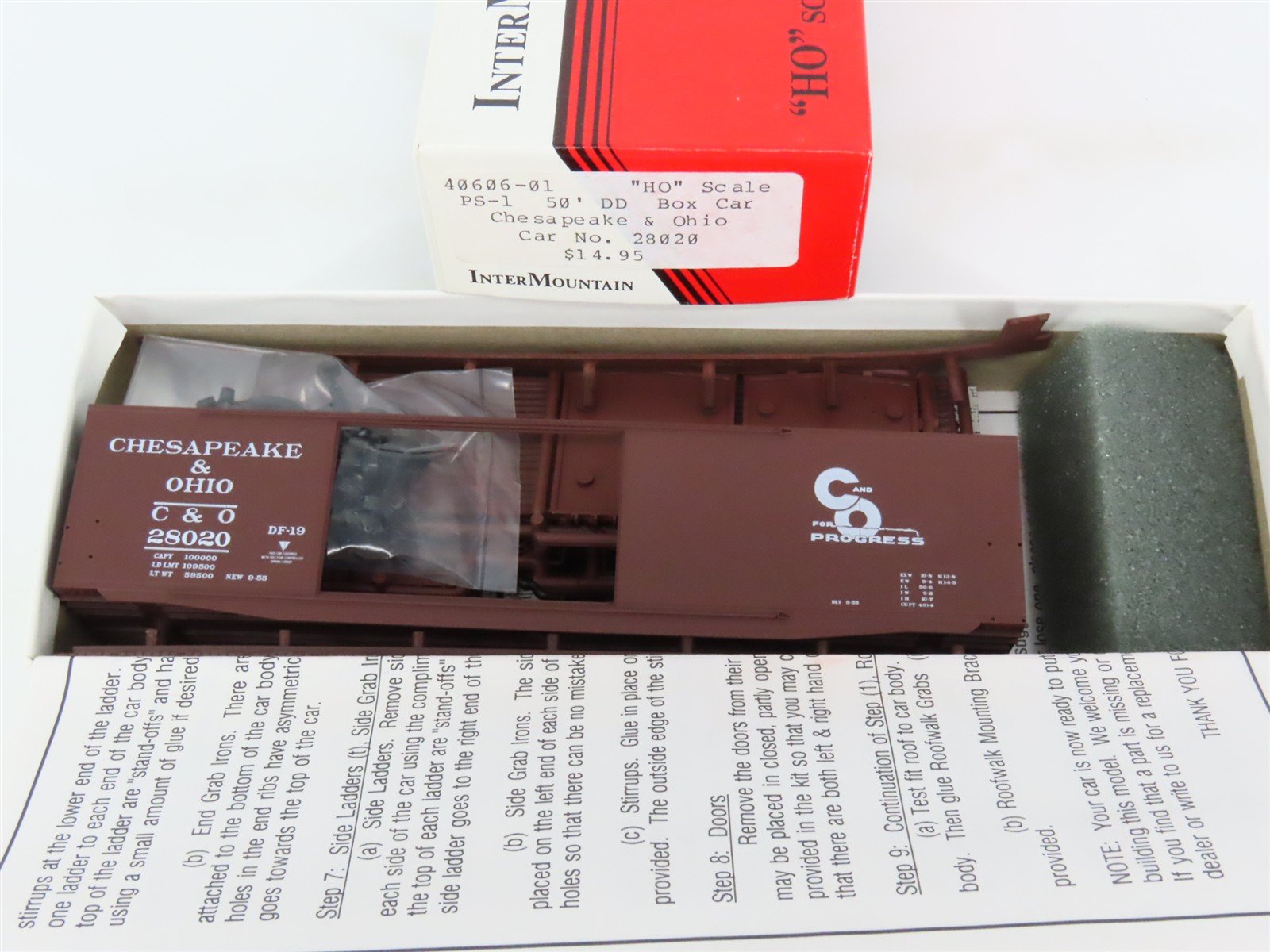 HO Scale InterMountain Kit 40606-01 C&O Chesapeake & Ohio 50' Box Car #28020