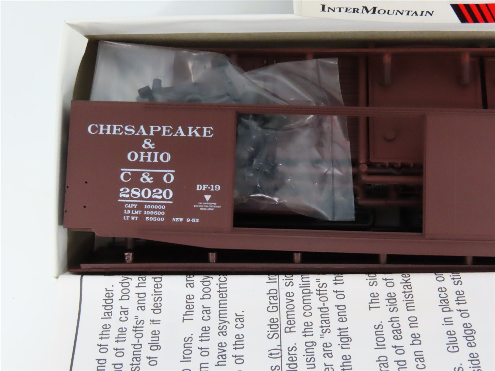 HO Scale InterMountain Kit 40606-01 C&O Chesapeake & Ohio 50' Box Car #28020