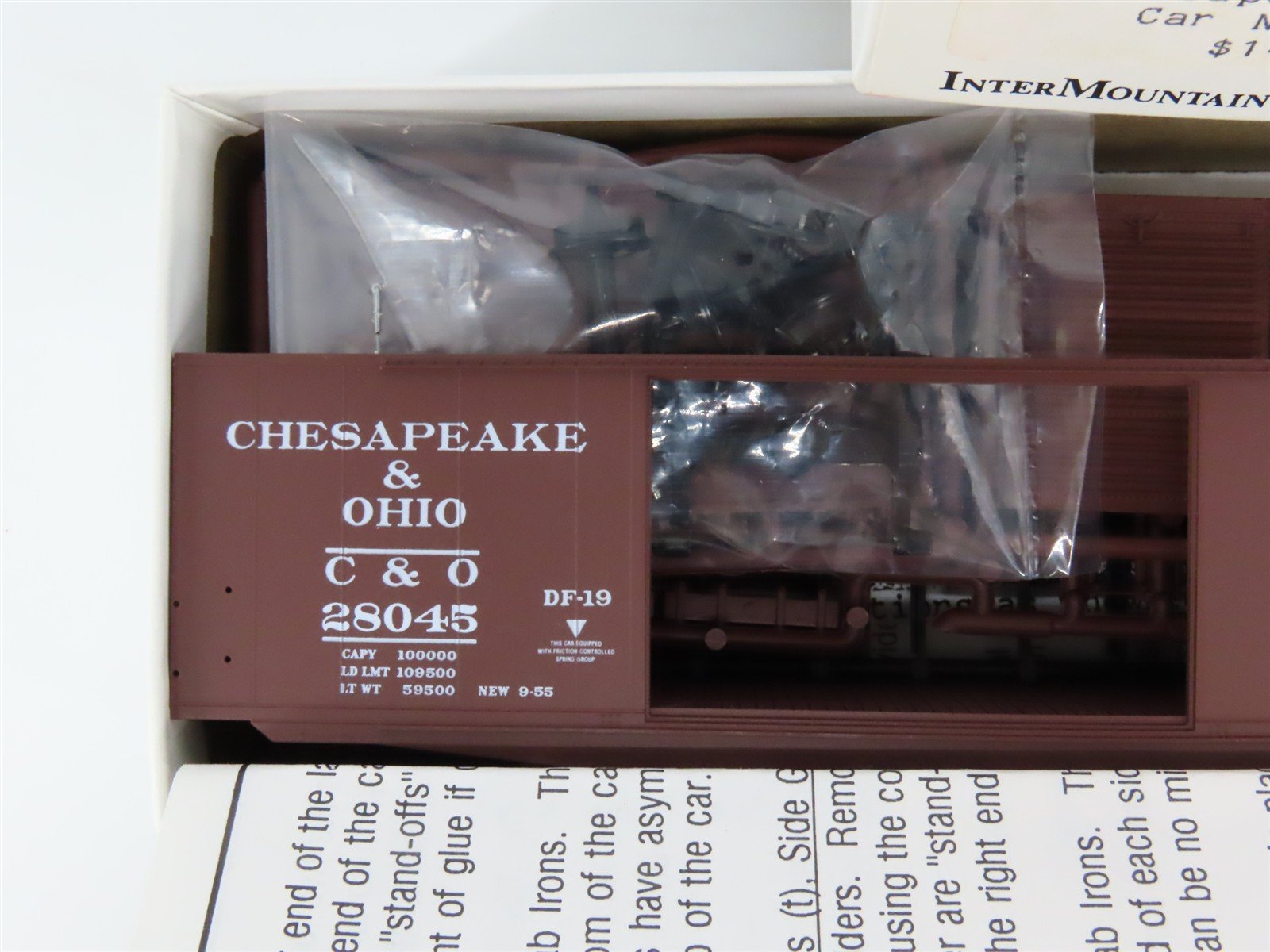 HO Scale InterMountain Kit 40606-02 C&O Chesapeake & Ohio 50' Box Car #28045