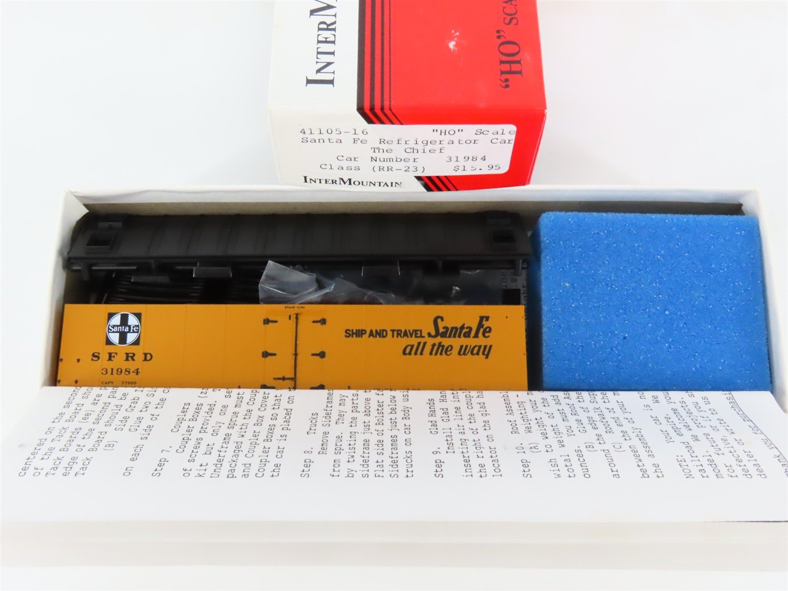 HO Scale InterMountain Kit 41105-16 SFRD Santa Fe The Chief Reefer #31984