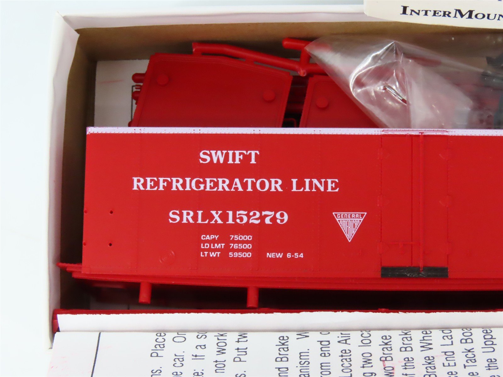 HO Scale InterMountain Kit 40506-04 SRLX Swift Railroad Steel Reefer #15279