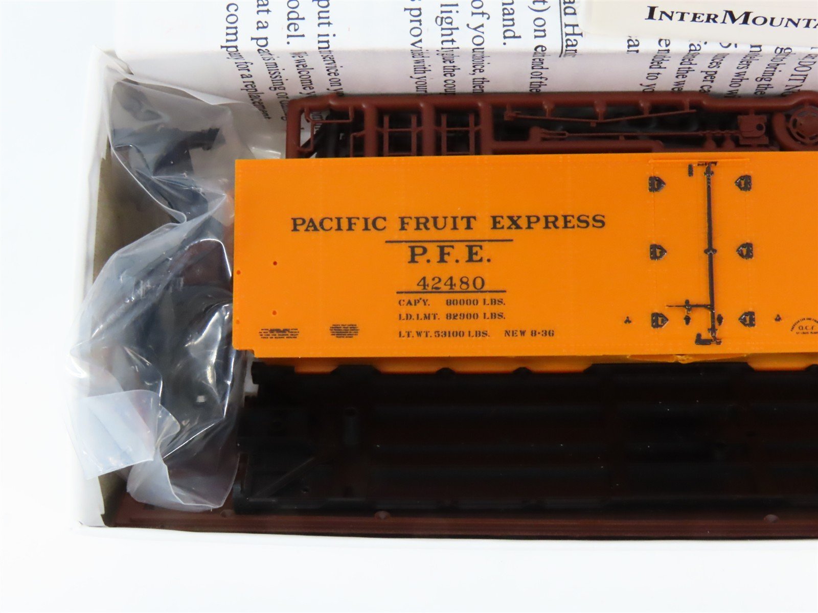 HO InterMountain Kit 41701P-06 SP UP PFE Pacific Fruit Express Reefer #42480