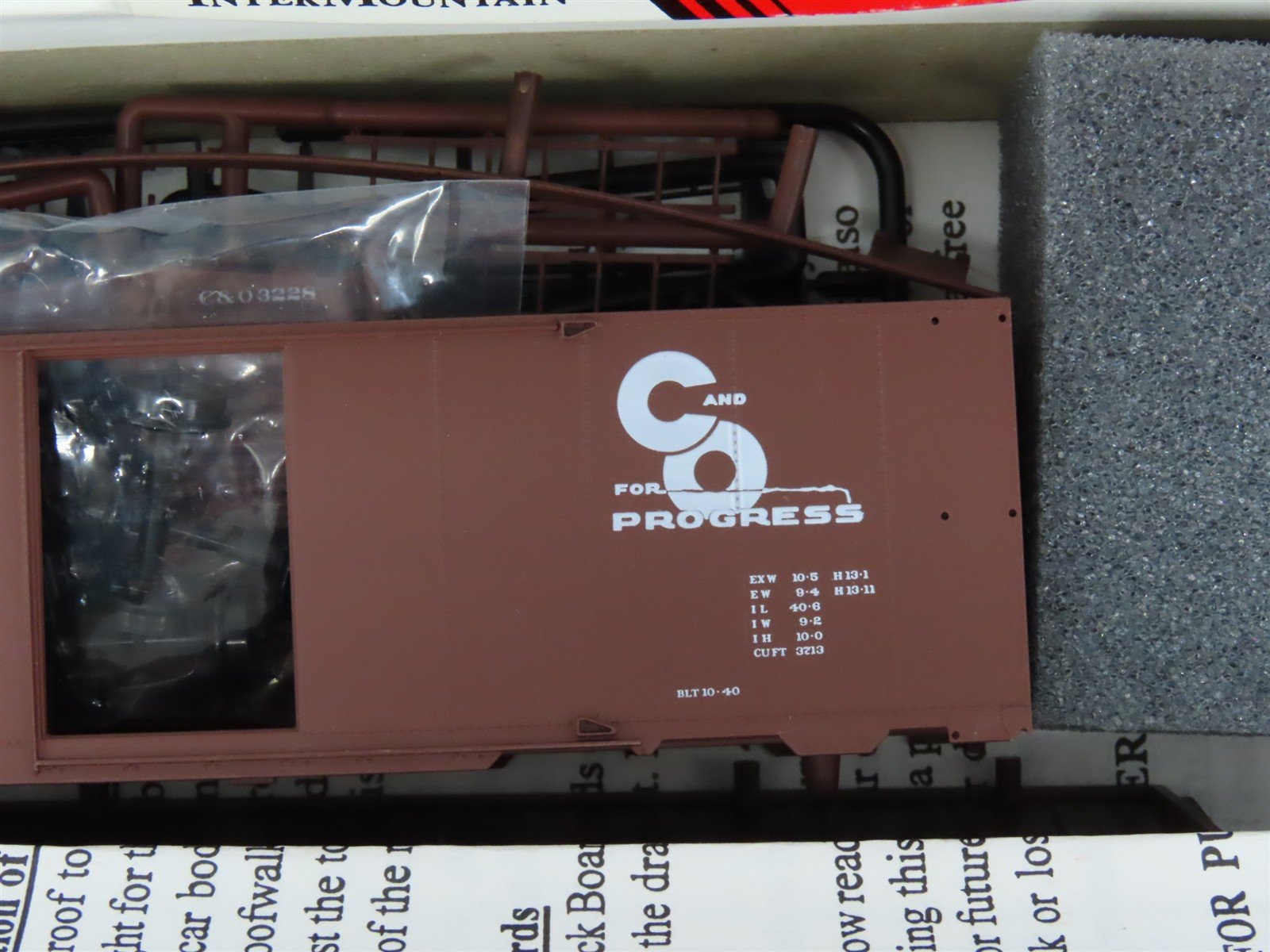 HO Scale InterMountain Kit 40706-03 C&O Chesapeake & Ohio 40' Box Car #3228