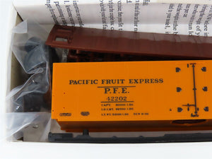 HO InterMountain Kit 41701P-01 SP UP PFE Pacific Fruit Express Reefer #42202