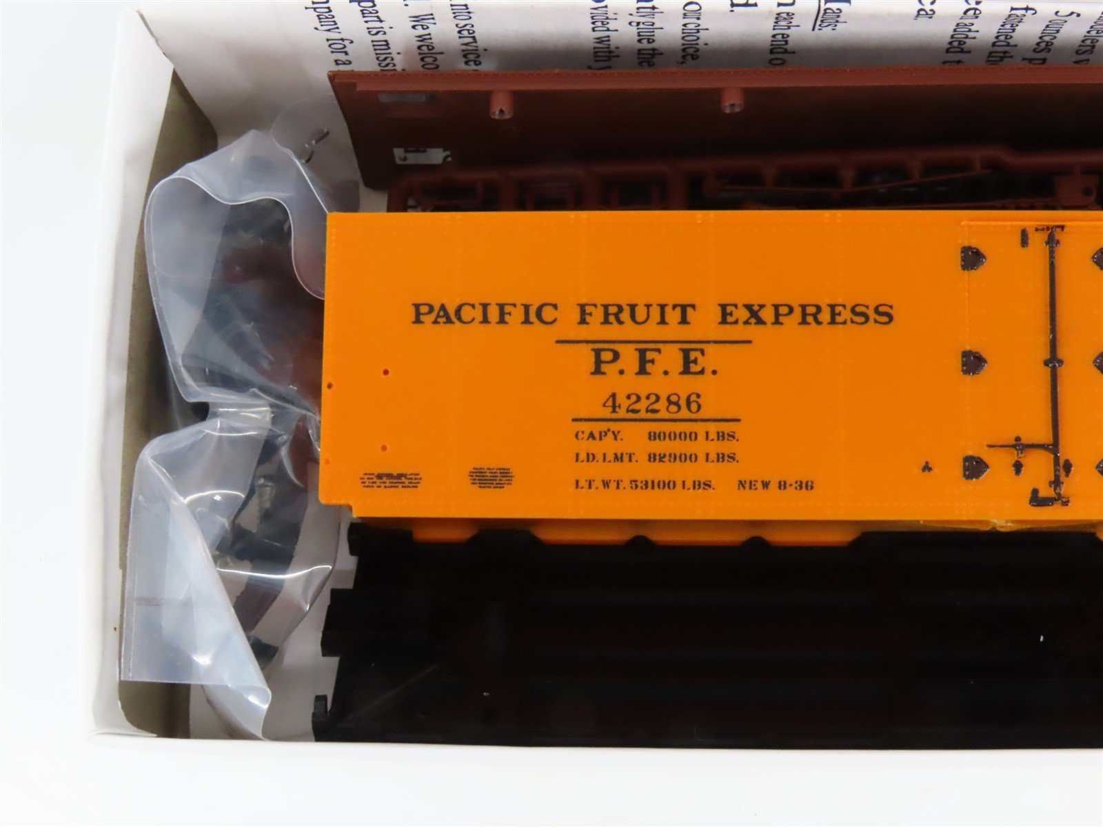 HO InterMountain Kit 41701P-03 SP UP PFE Pacific Fruit Express Reefer #42286