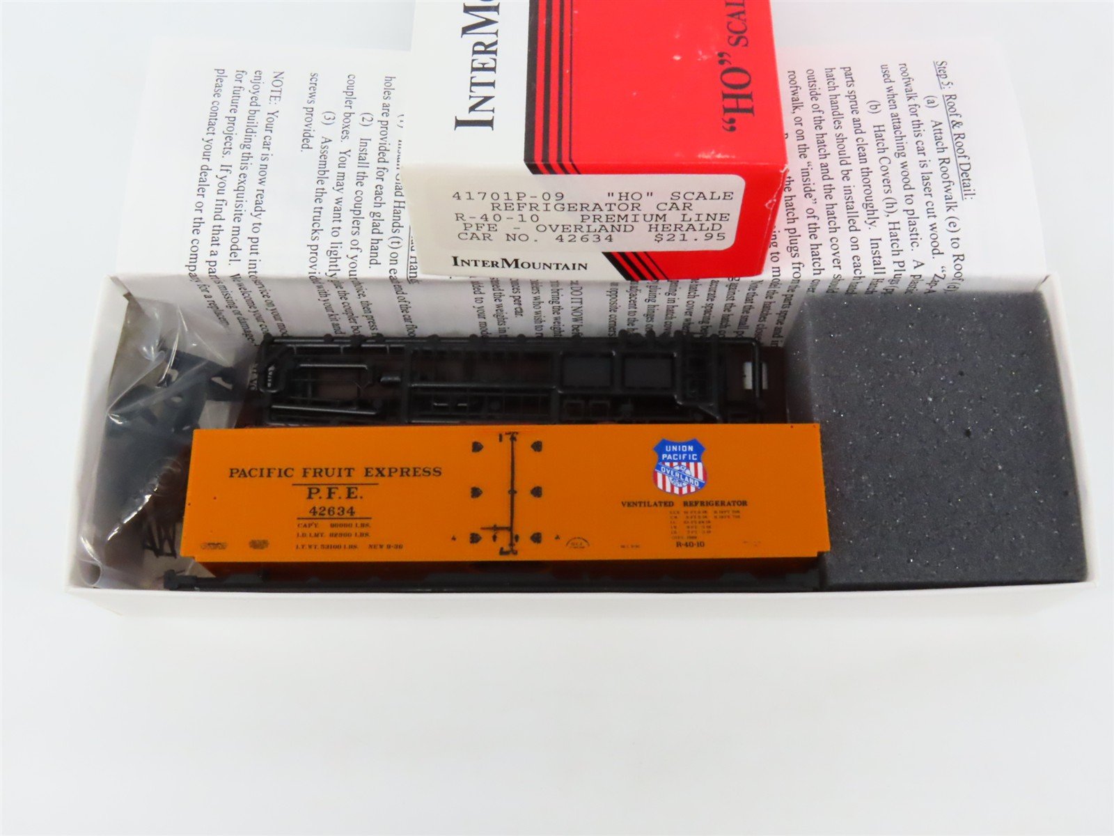 HO InterMountain Kit 41701P-09 SP UP PFE Pacific Fruit Express Reefer #42634