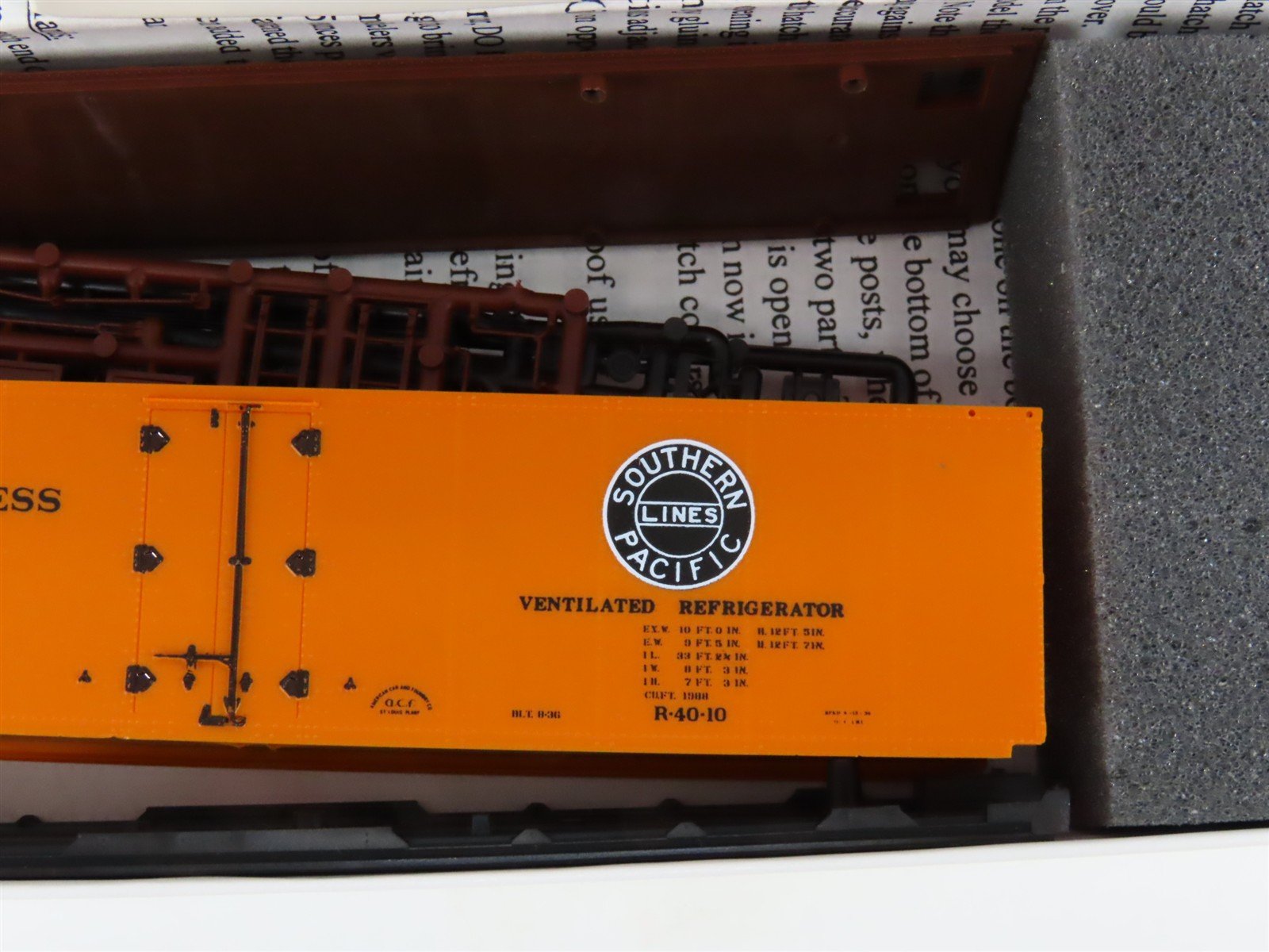 HO InterMountain Kit 41701P-08 SP UP PFE Pacific Fruit Express Reefer #42559