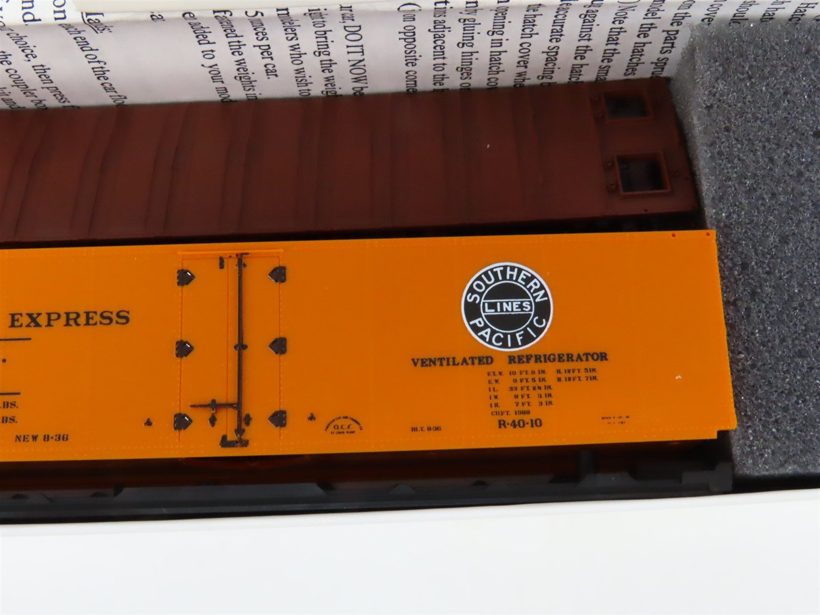 HO InterMountain Kit 41701P-10 SP UP PFE Pacific Fruit Express Reefer #42653