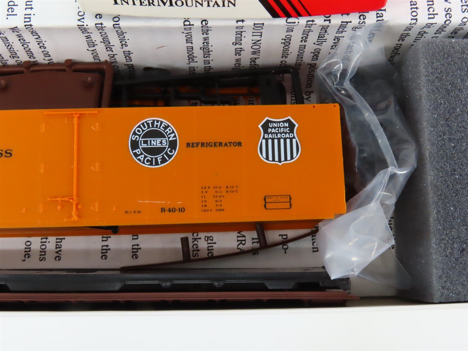 HO InterMountain Kit 41703-11 SP UP PFE Pacific Fruit Express Reefer #42628