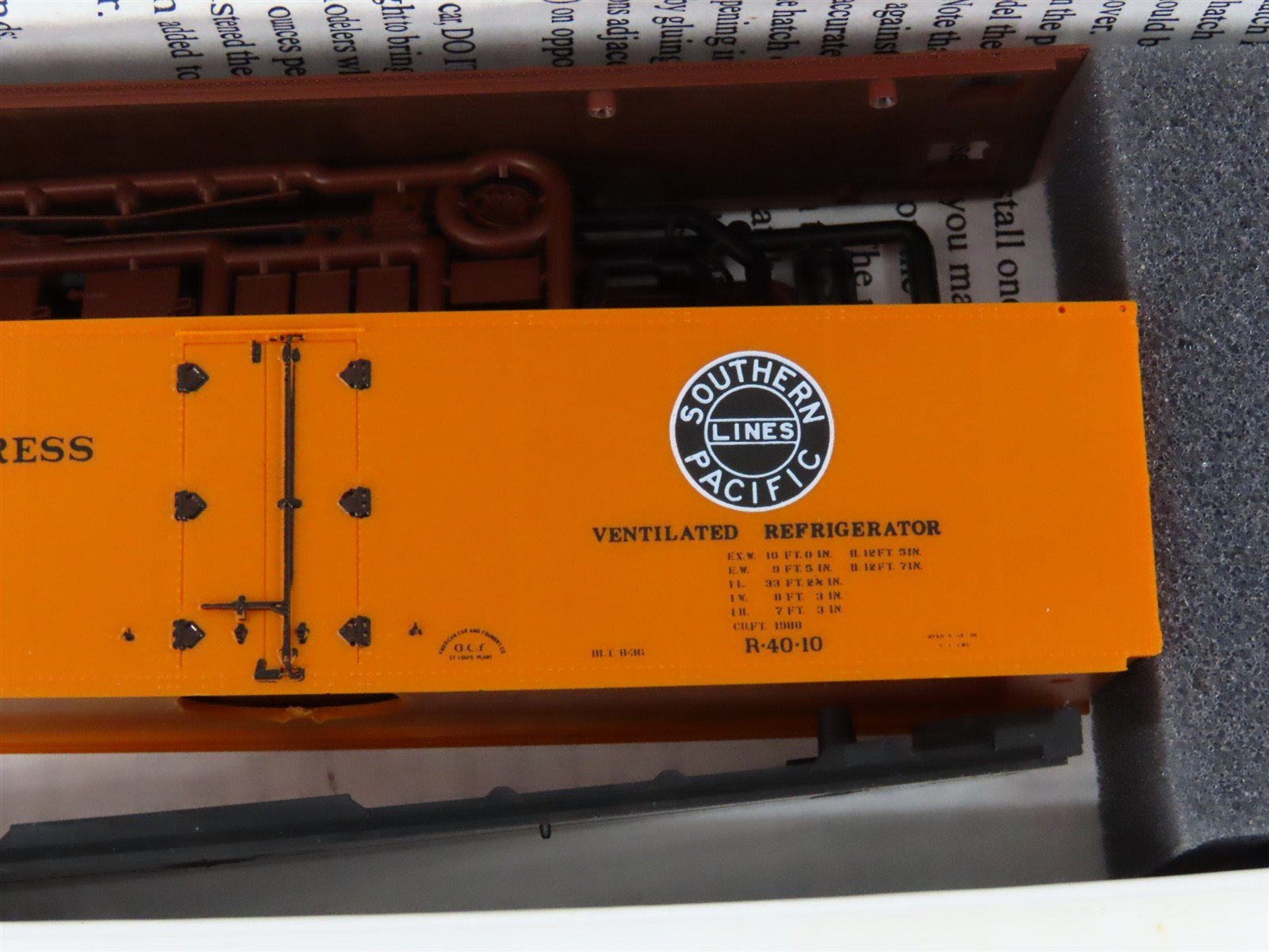 HO InterMountain Kit 41701P-11 SP UP PFE Pacific Fruit Express Reefer #42667
