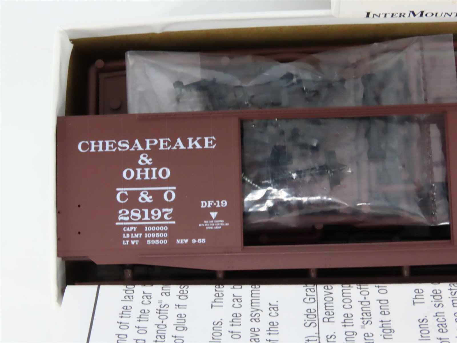 HO Scale InterMountain Kit 40606-08 C&O Chesapeake & Ohio 50' Box Car #28197