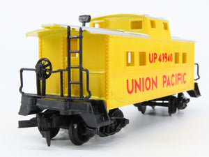 HO Scale Life-Like 8534 UP Union Pacific Center Cupola Steel Caboose #49940