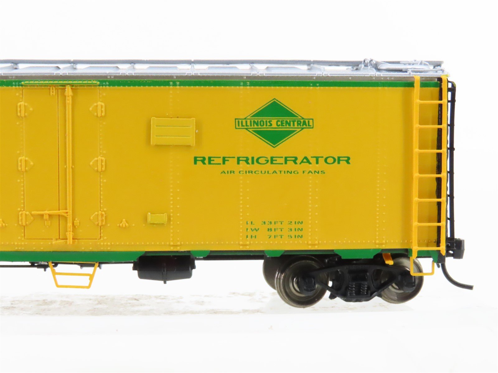 HO Scale InterMountain NRC / IC Illinois Central R-40-23 Steel Reefer #16519