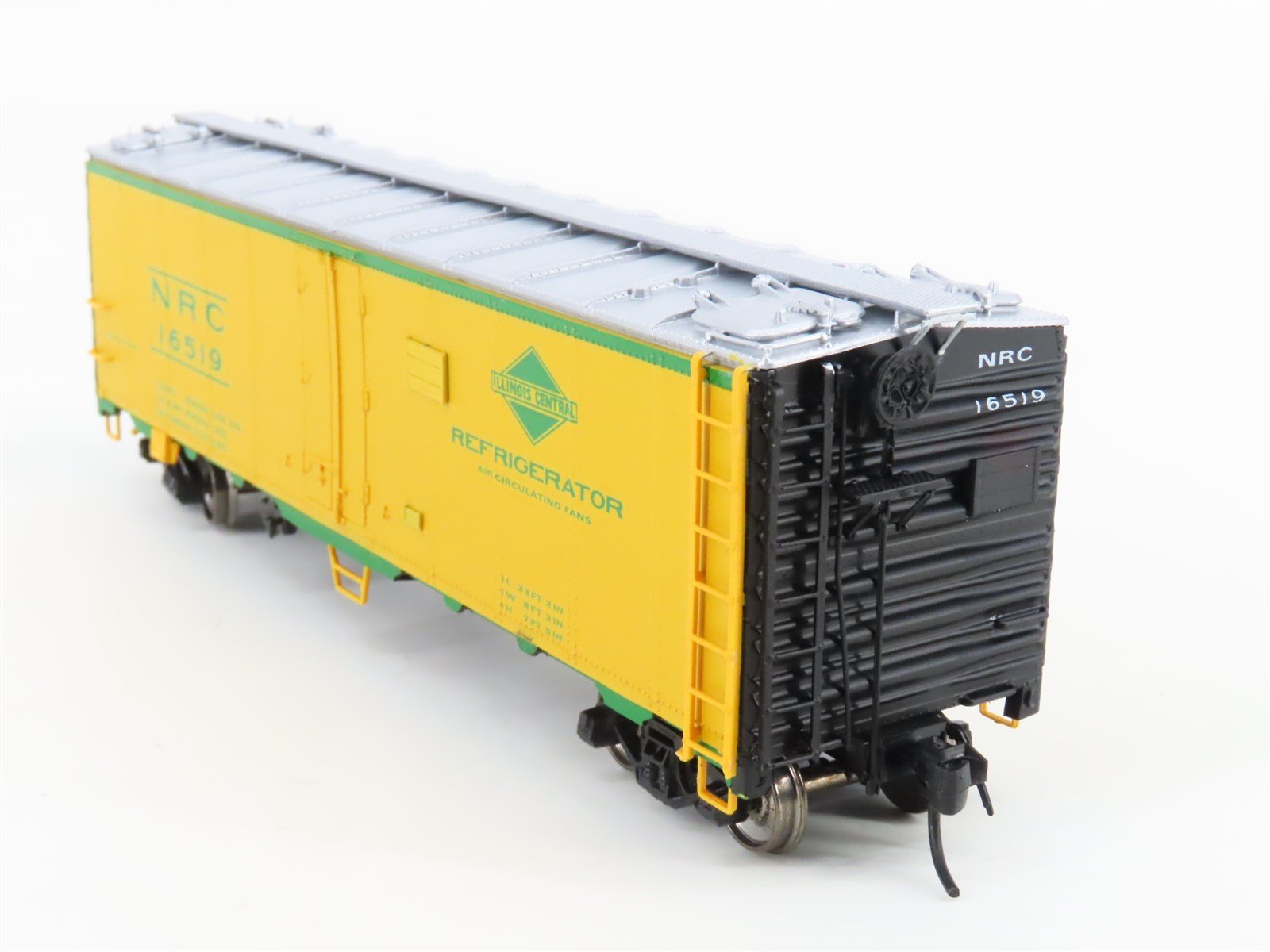 HO Scale InterMountain NRC / IC Illinois Central R-40-23 Steel Reefer #16519