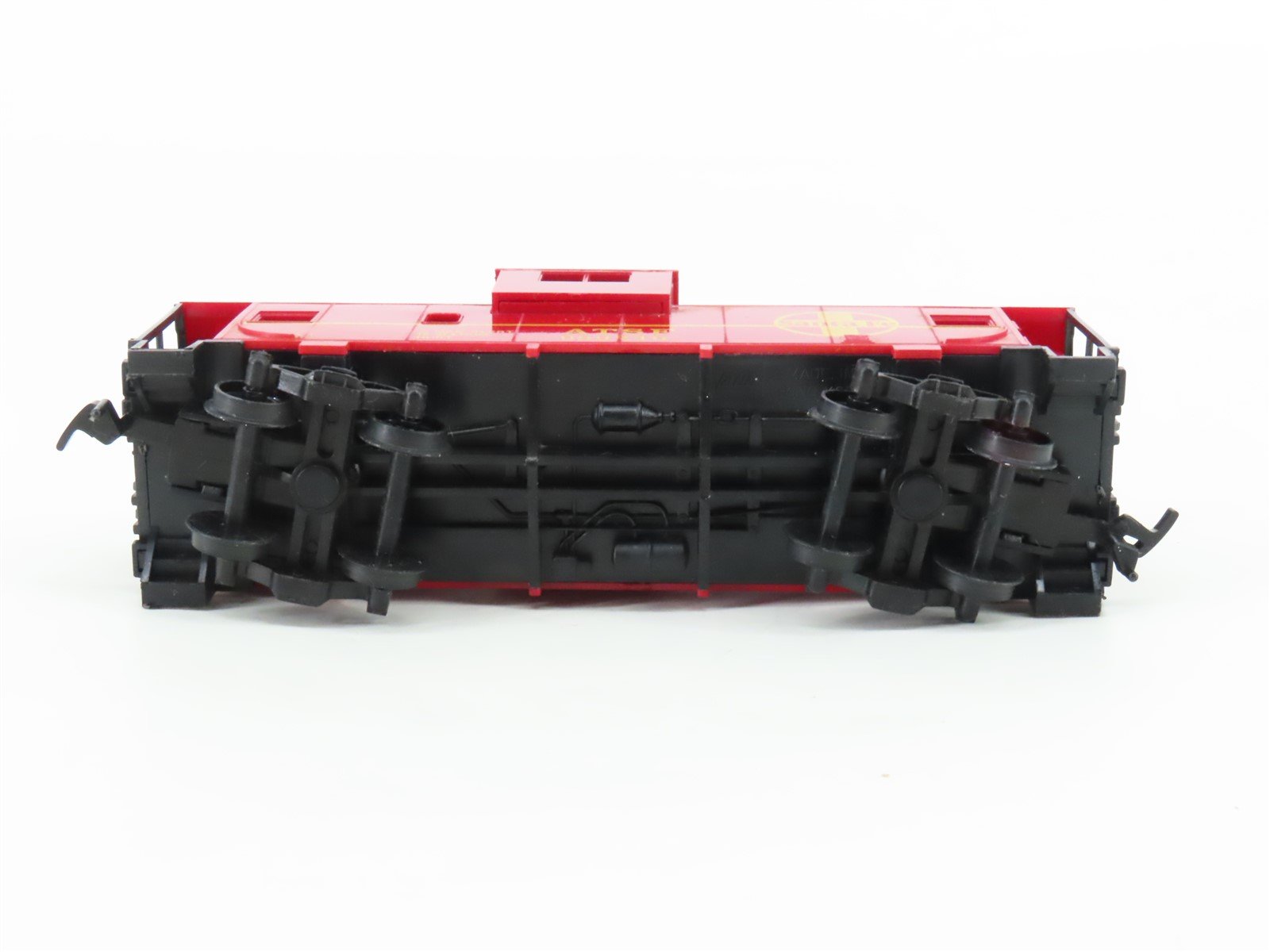 HO Scale AHM ATSF Santa Fe Extended Vision Caboose #999246