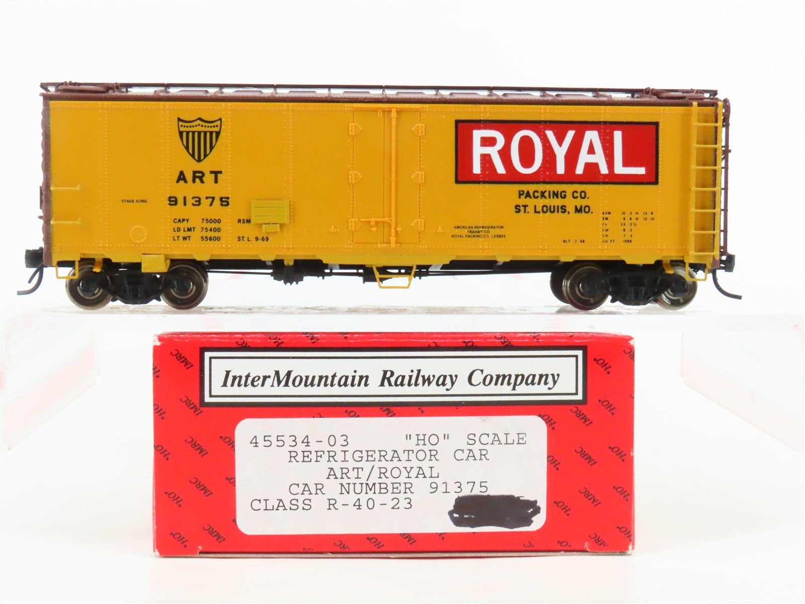 HO Scale InterMountain 45534-03 ART Royal Packing R-40-23 Steel Reefer #91375