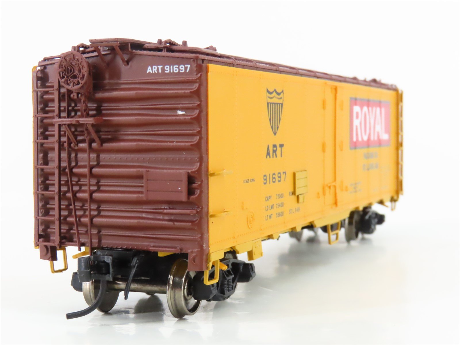 HO Scale InterMountain 45534-12 ART Royal Packing R-40-23 Steel Reefer #91697
