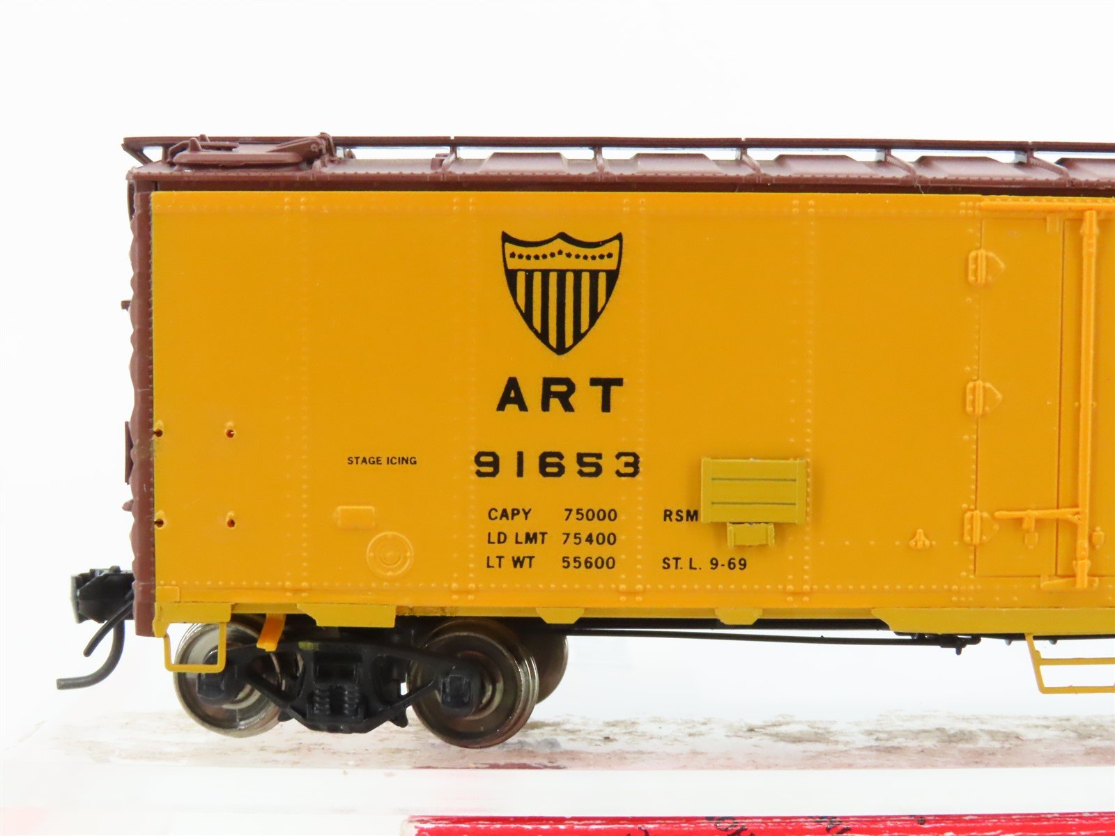 HO Scale InterMountain 45534-11 ART Royal Packing R-40-23 Steel Reefer #91653