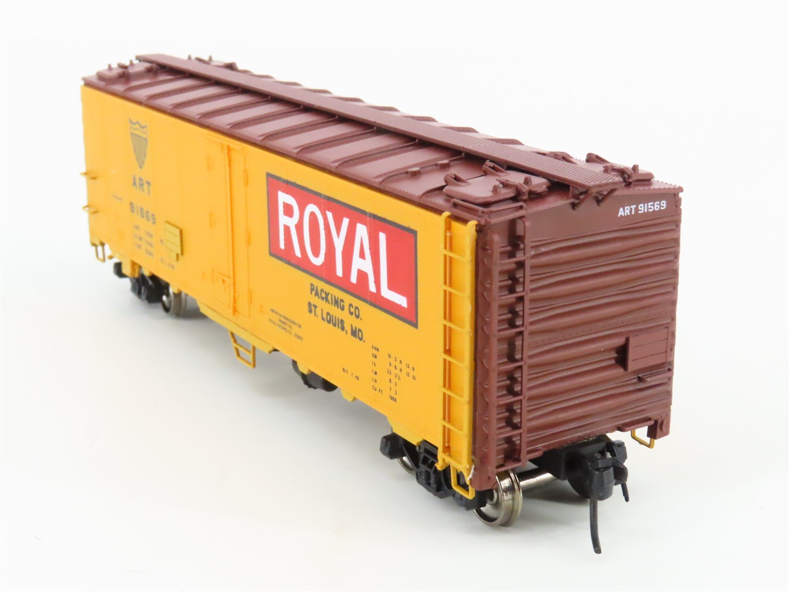 HO Scale InterMountain 45534-09 ART Royal Packing R-40-23 Steel Reefer #91569